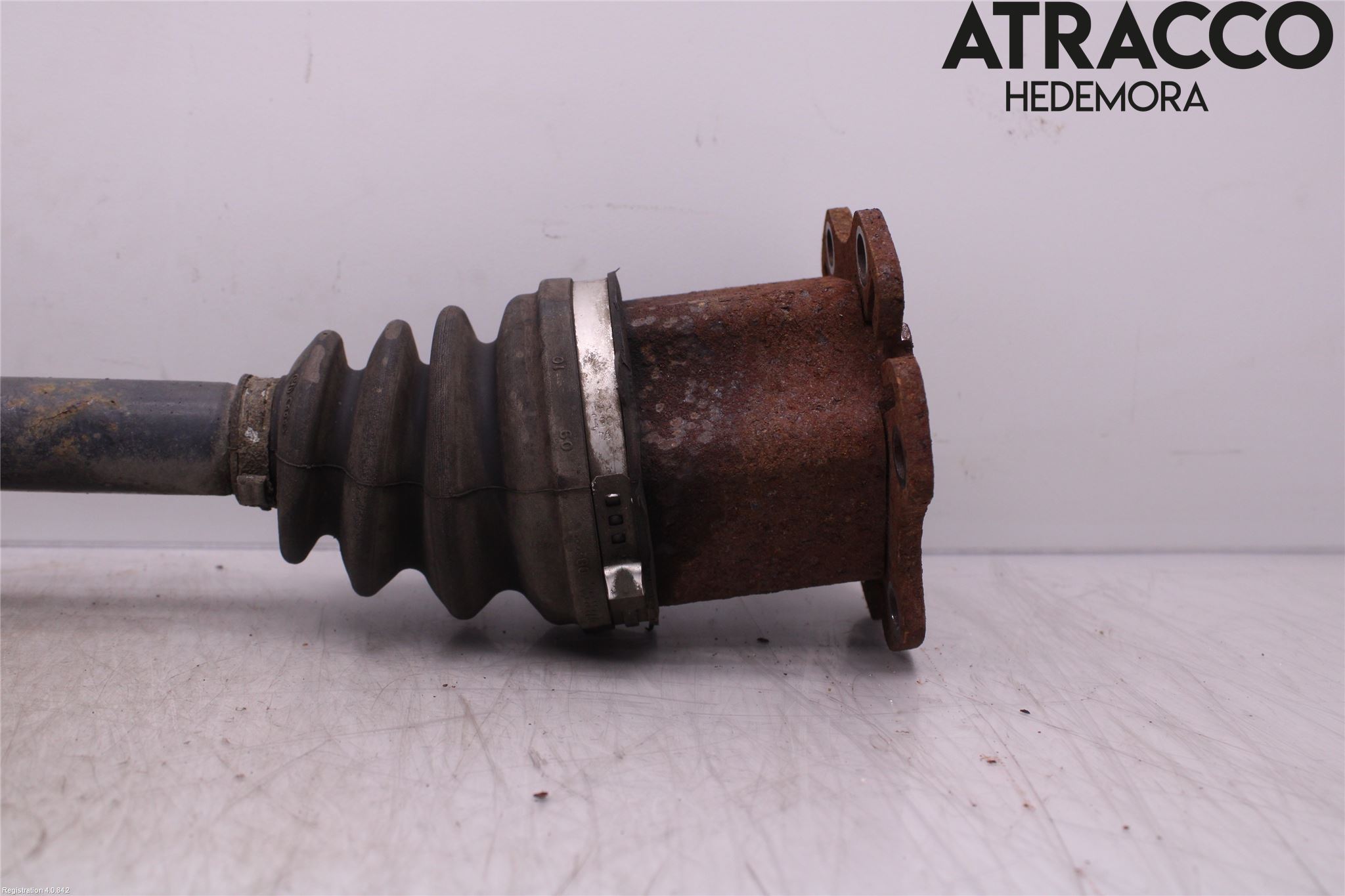 Audi A8/S8 4E  02-09 Drivaxel Fram Höger