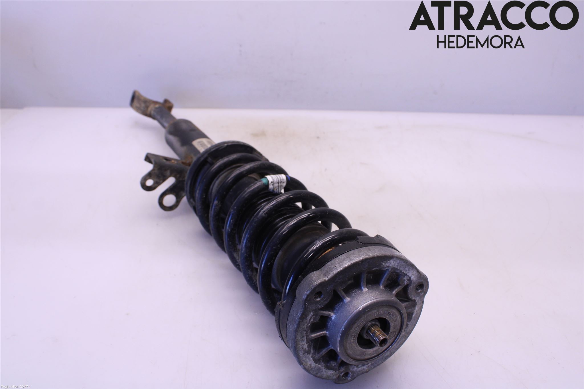 BMW 5 F10/F11/F18 09-17 Fjäderben Fram Vänster