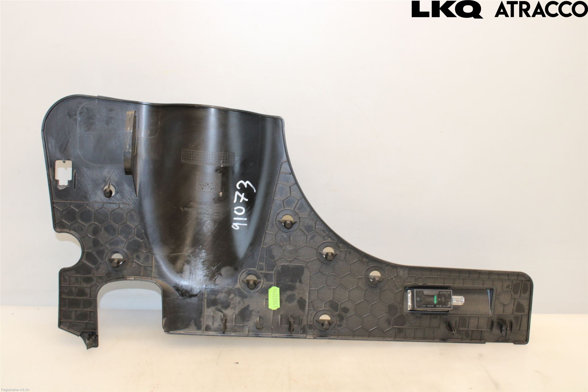 Volkswagen VW TRANSP/CARAVELLE (T7) 22-24 Instrumentbräda Sparkskydd