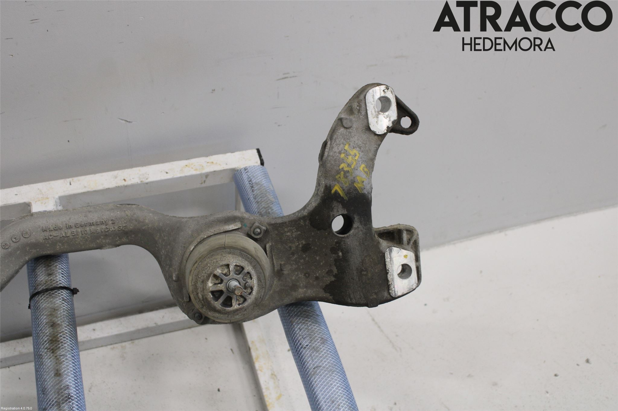 Porsche CAYENNE 03- Motorbalk