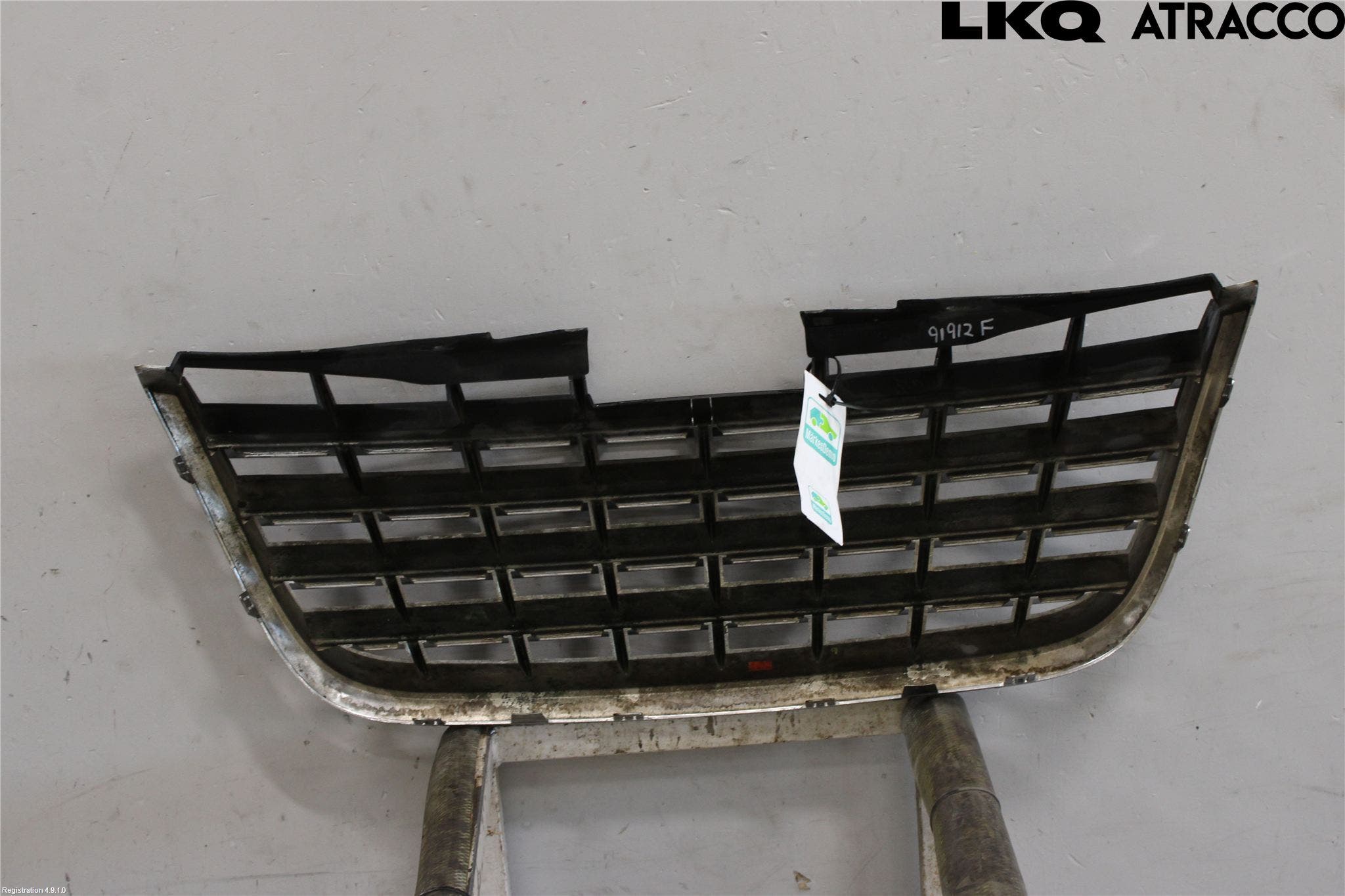 Chevrolet CHR VOYAGER 08-10 Grill Komp