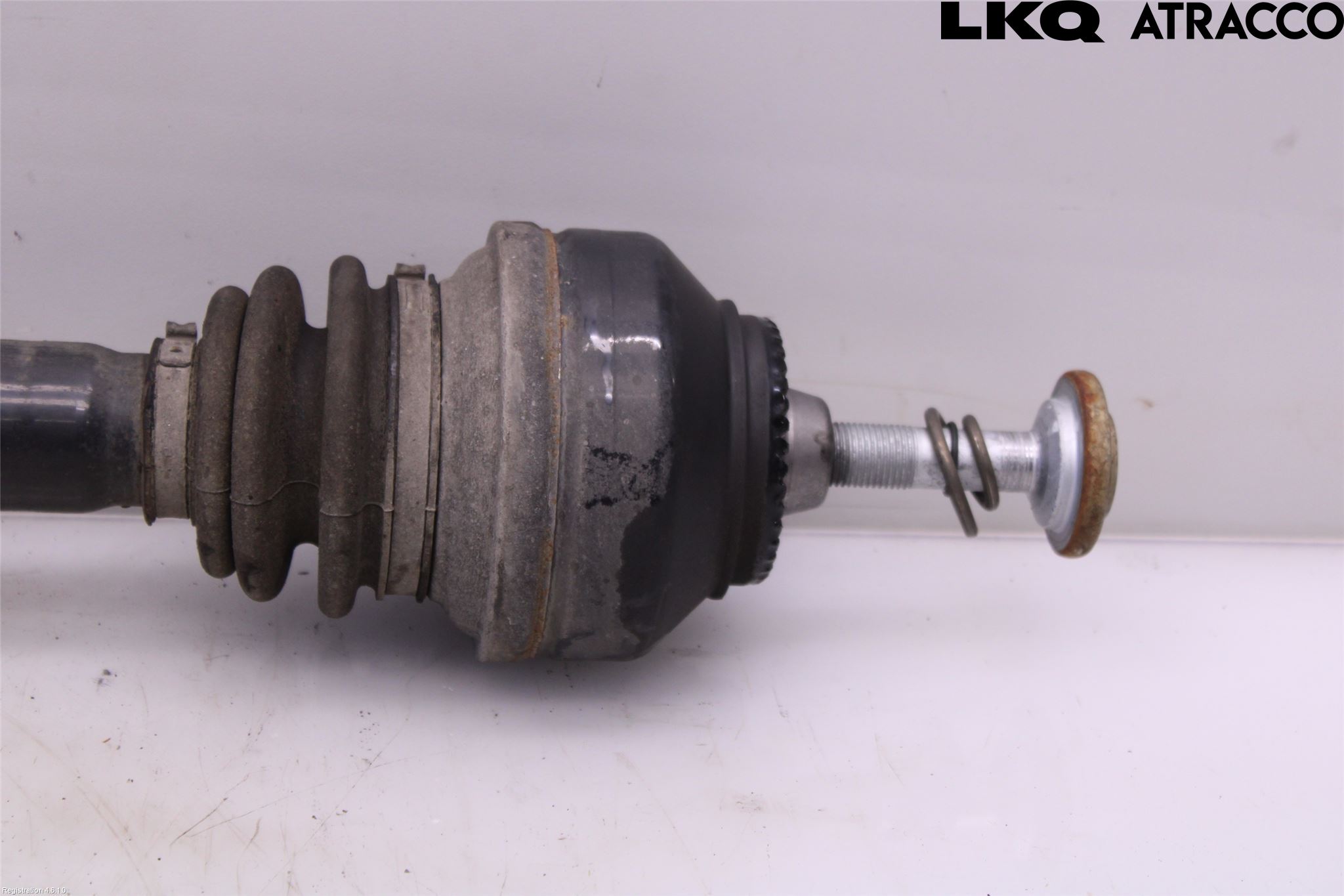 BMW 5 F10/F11/F18 09-17 Drivaxel Bak Höger