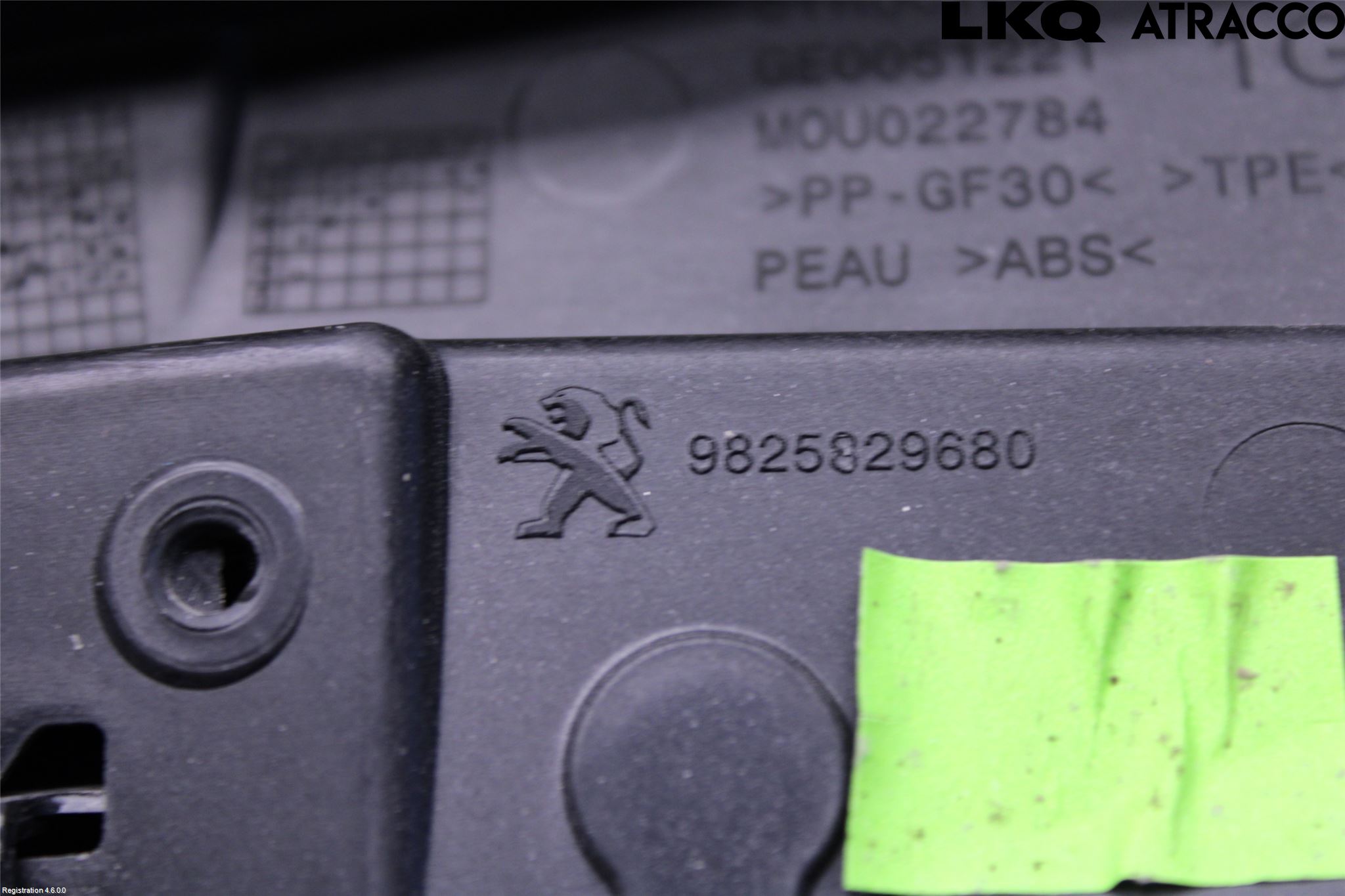 Peugeot 2008/E-2008 20- Bakruta - Dekorlist