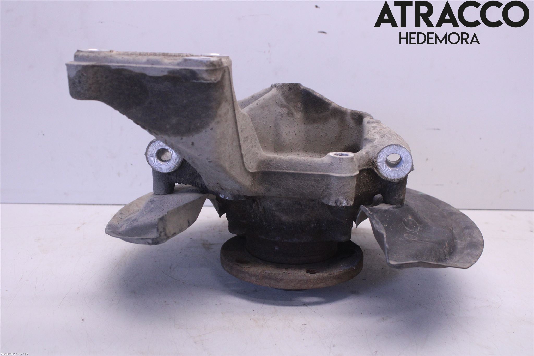 Audi Q3 8U 12-18 Hjullagerhus-Spindel Vä B