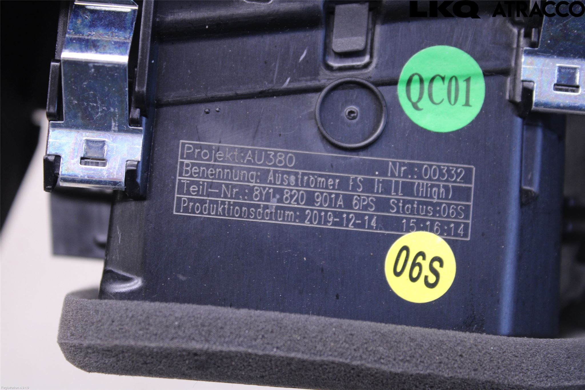 Audi A3/S3 8Y 21- Defrosterkanal-Munstycke