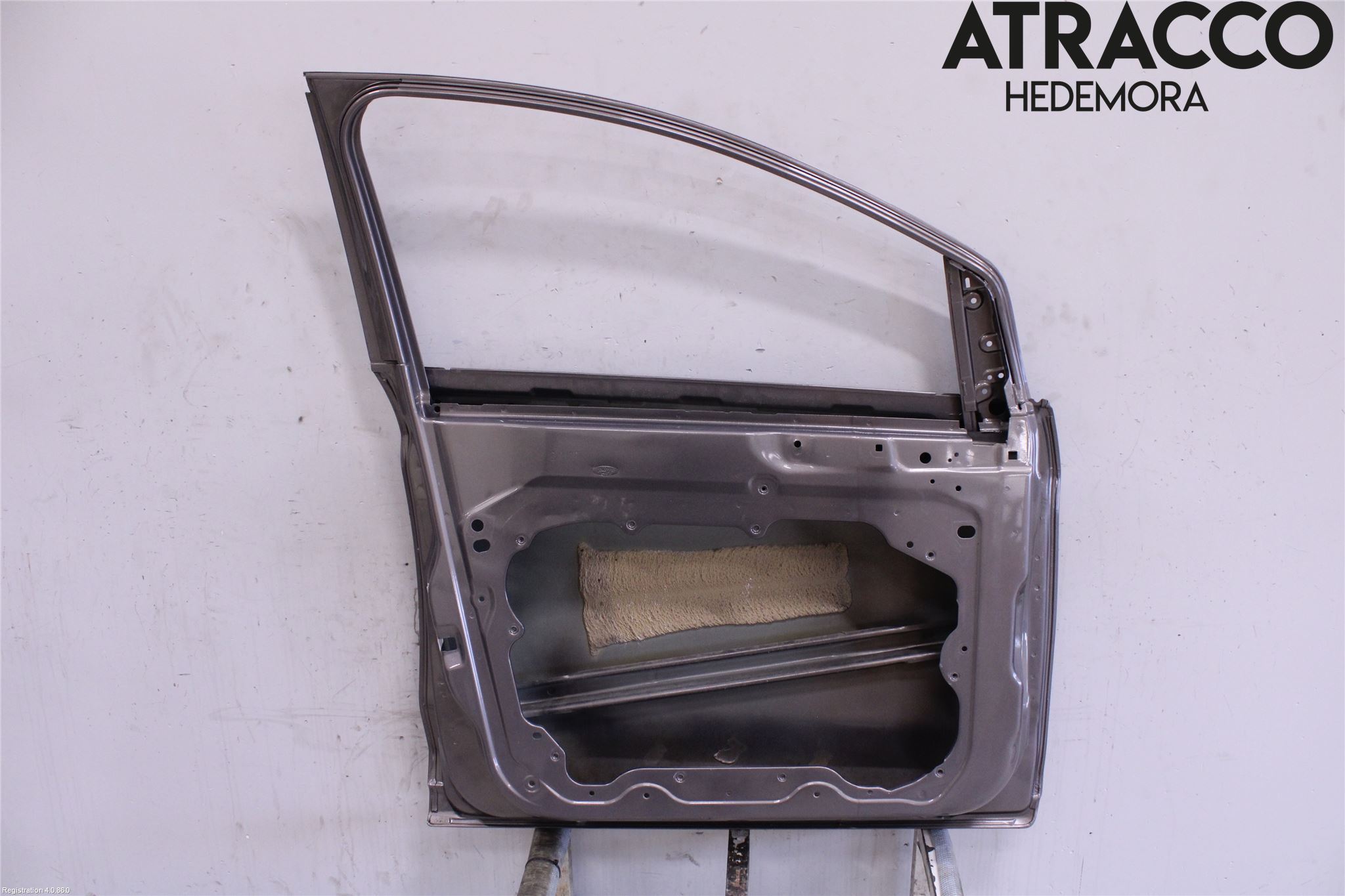 Ford KUGA 08-12 Dörr Fram Vänster