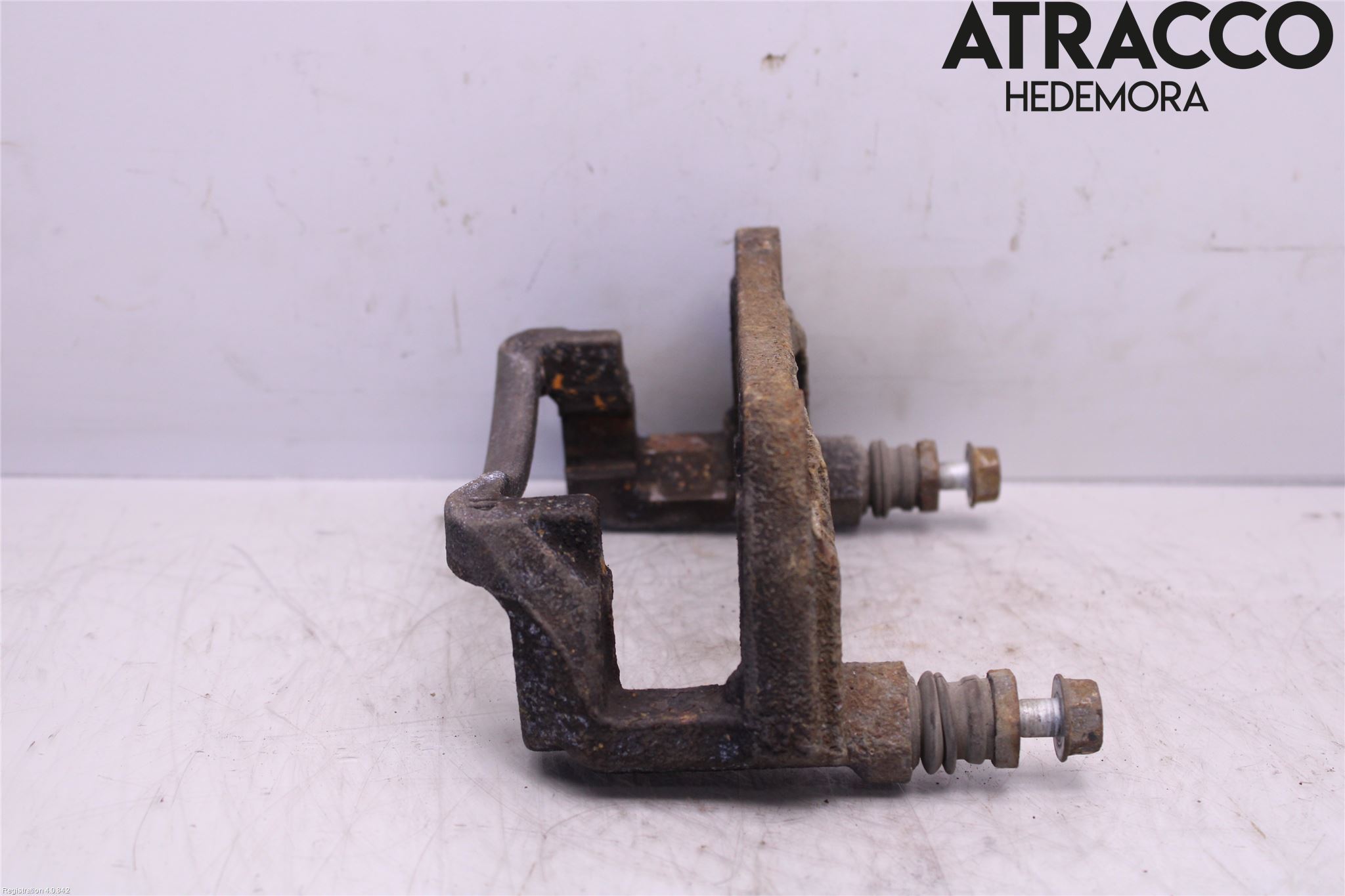 Suzuki SWIFT 11-16 Bromsokshållare