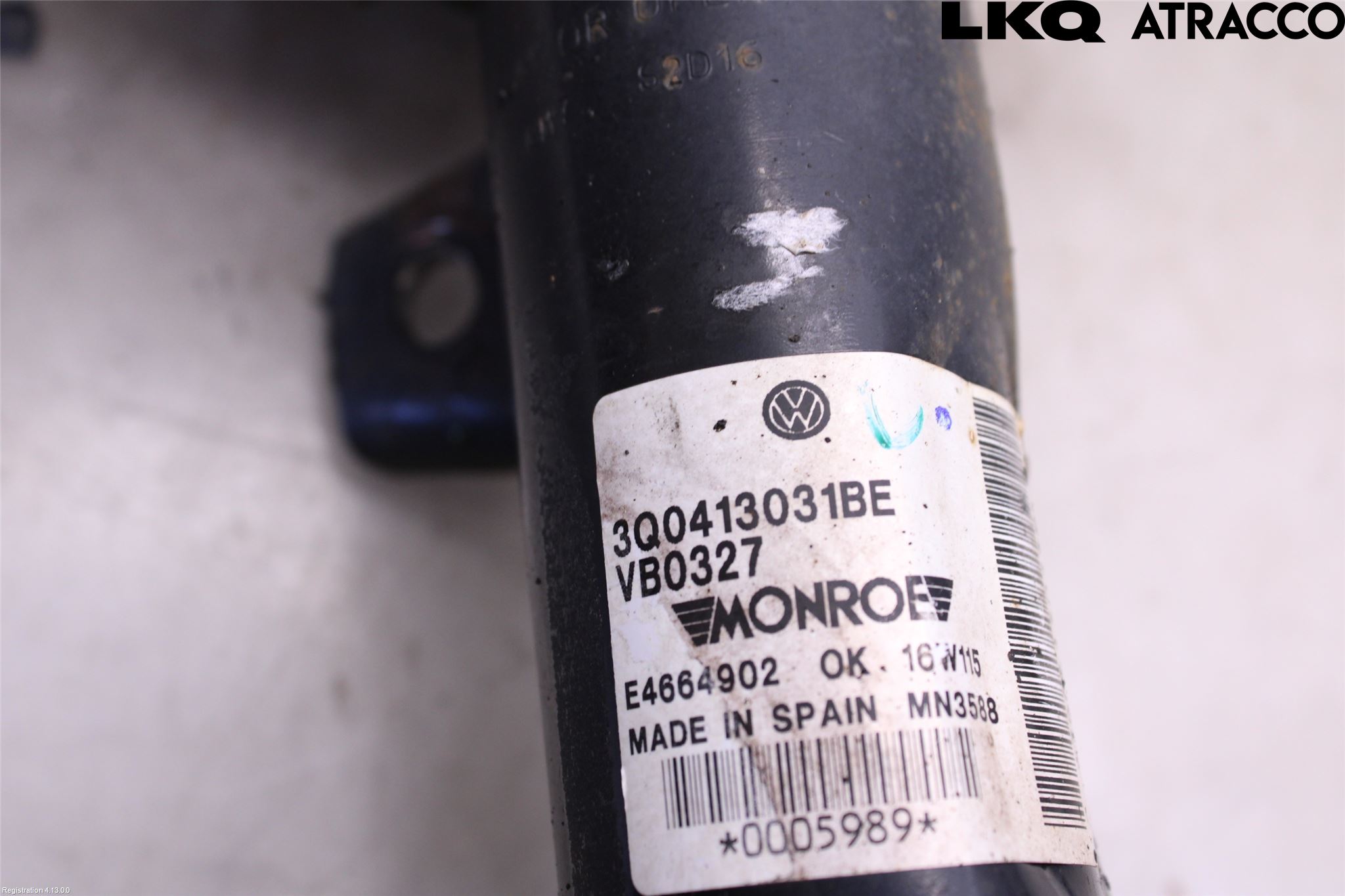 Volkswagen VW PASSAT 15-19 Fjäderben Fram Vänster