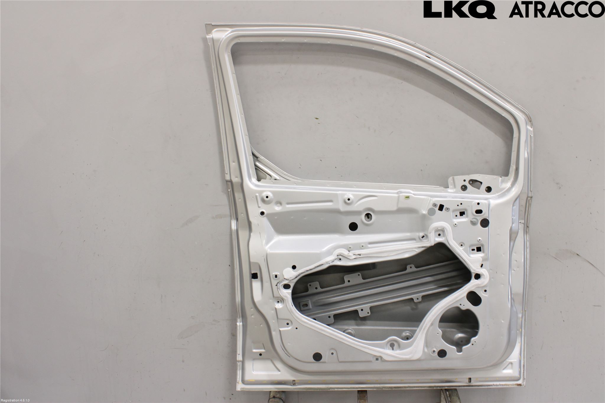 Ford TRANSIT/TOURNEO CONNECT 13-22 Dörr Fram Vänster