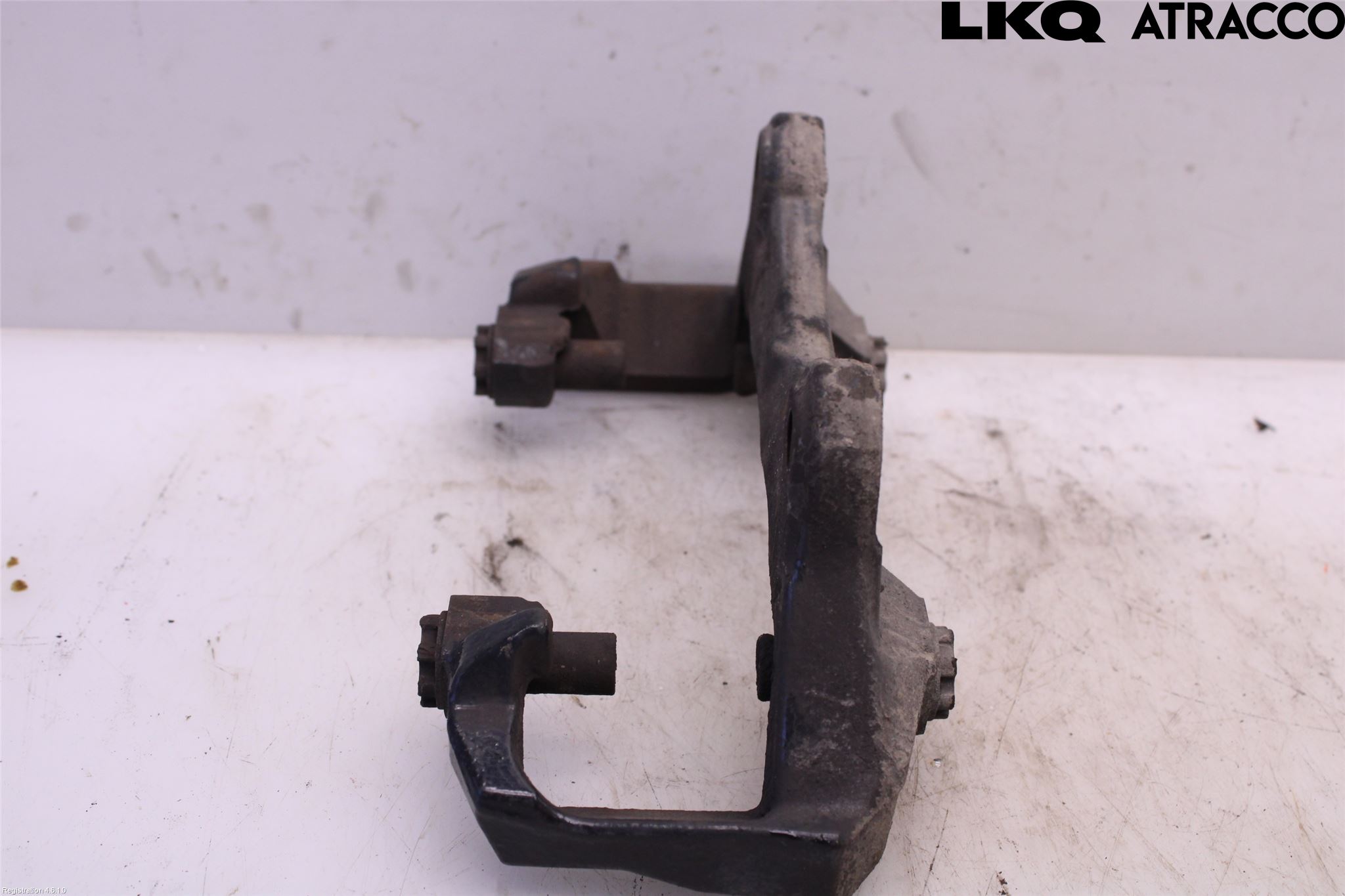 Audi A5 07-16 Bromsokshållare