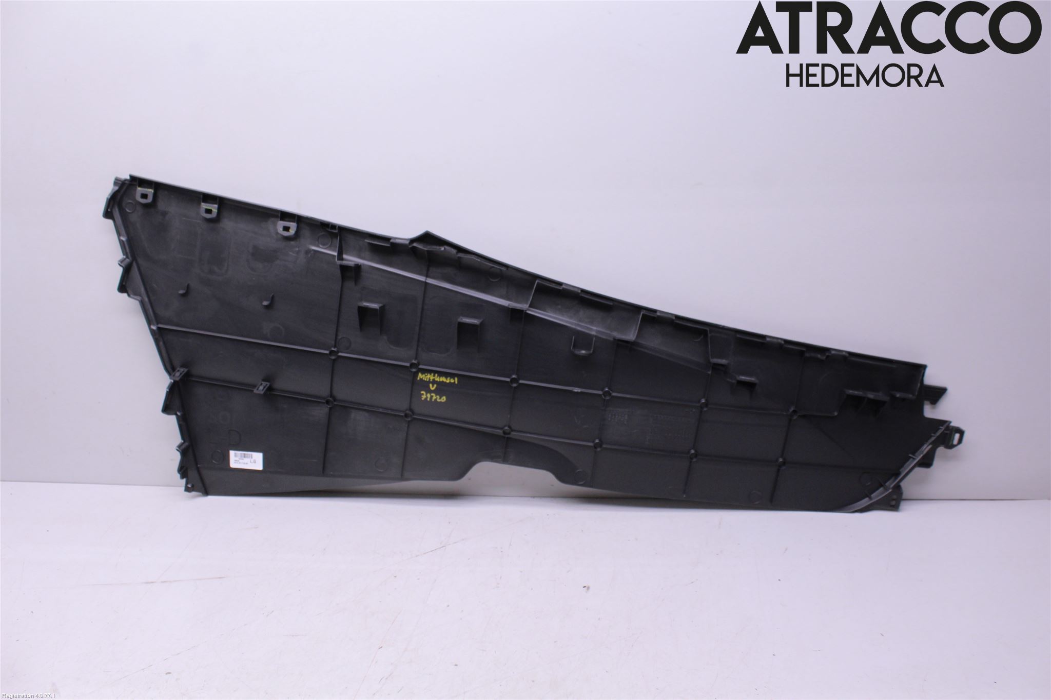 Toyota C-HR 16-23 Instrumentkonsoll Mitt