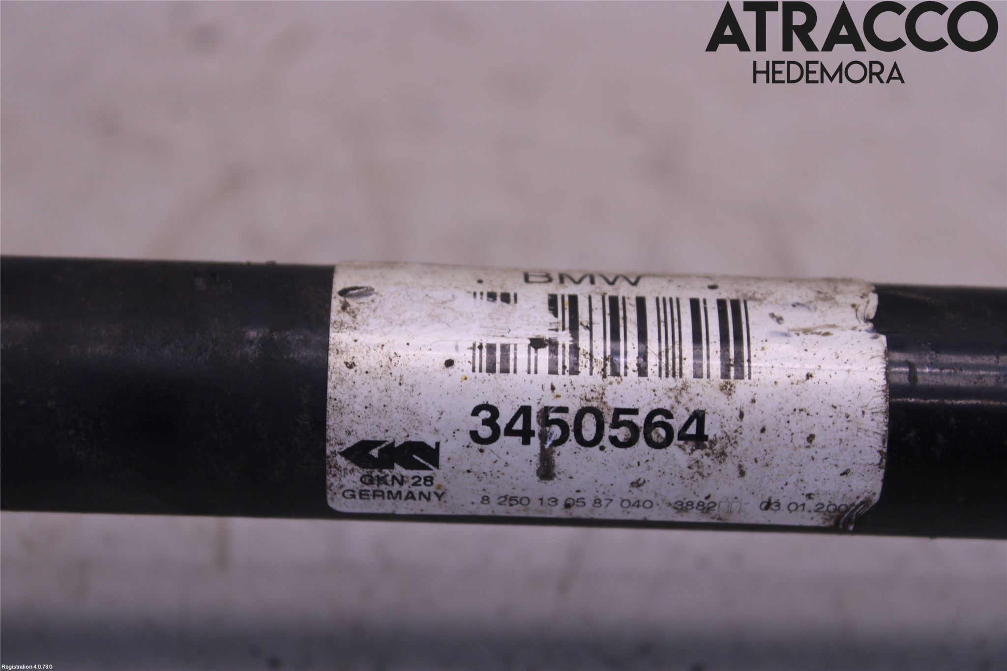 BMW X3 E83     03-10 Drivaxel Fram Höger