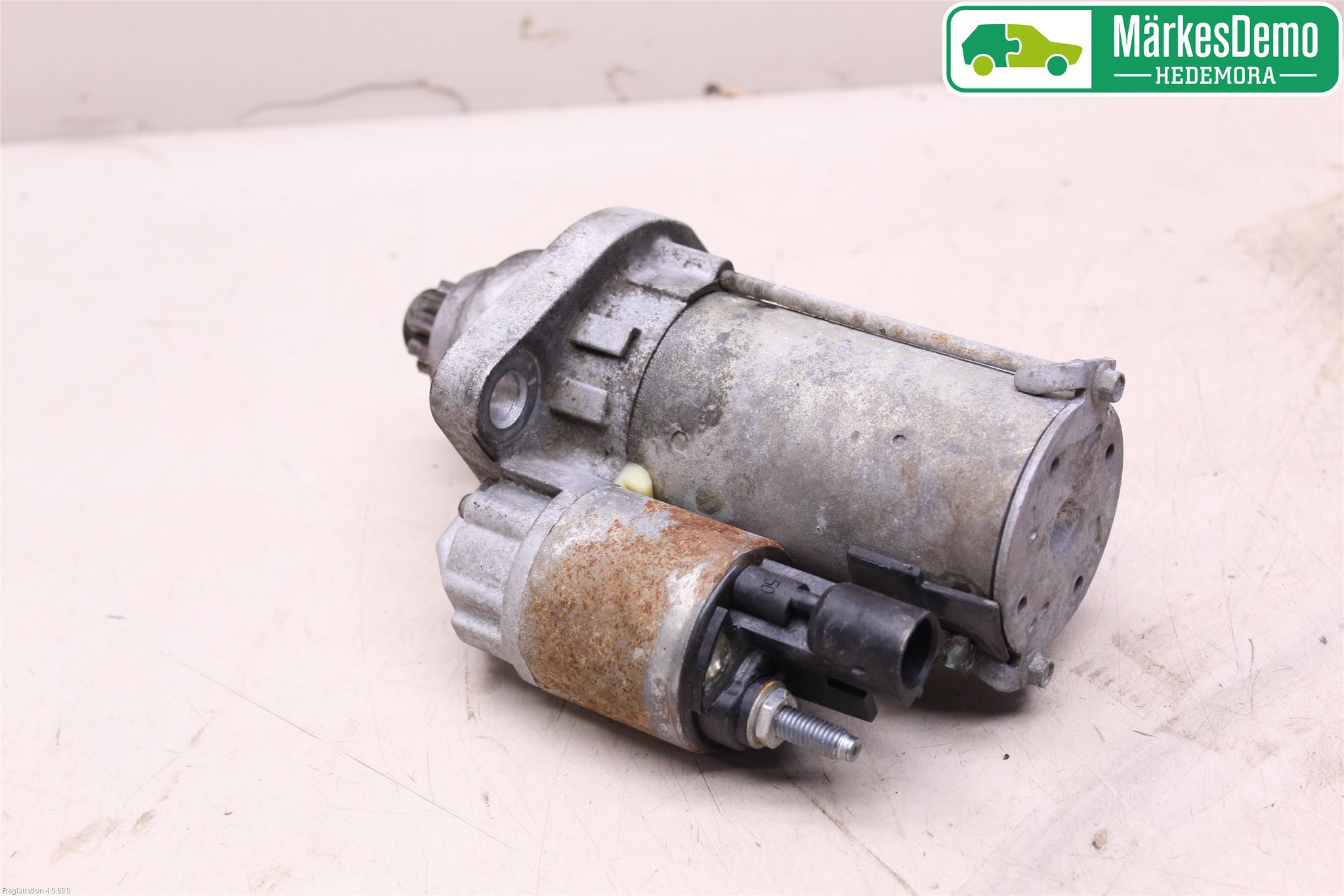 Volkswagen VW GOLF VI 09-13 Startmotor