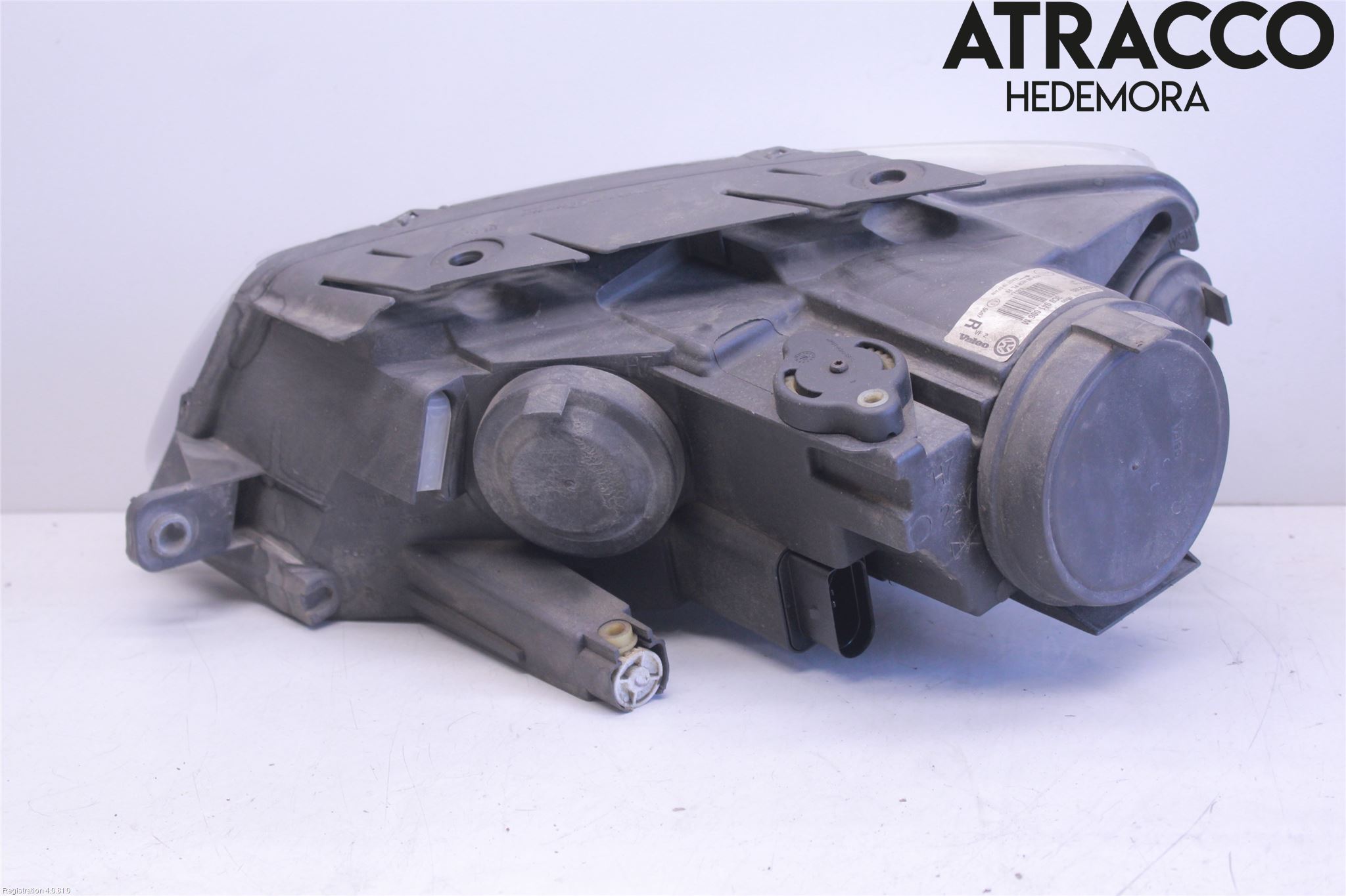 Volkswagen VW PASSAT 05-11 Strålkastare Höger