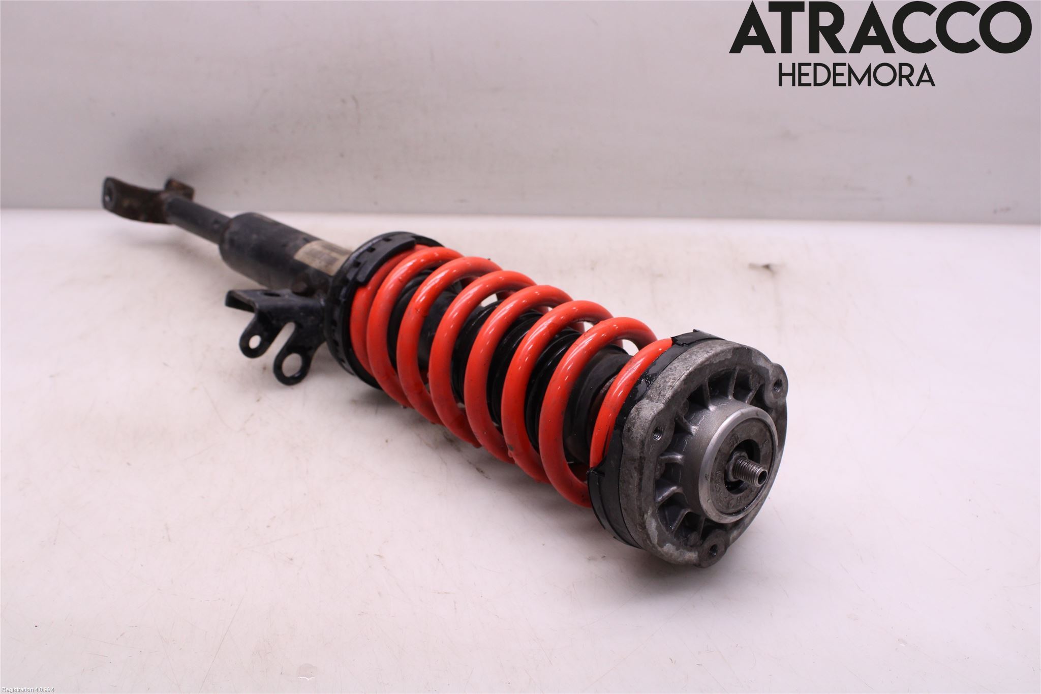 BMW 5 F10/F11/F18 09-17 Fjäderben Fram Vänster