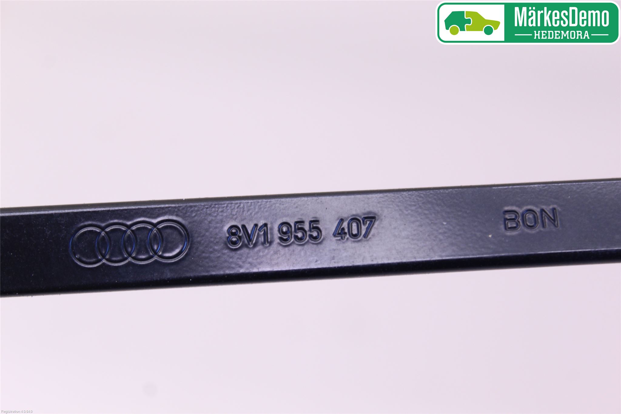 Audi A3/S3 8V 13-20 Torkararm Armar Vindruta