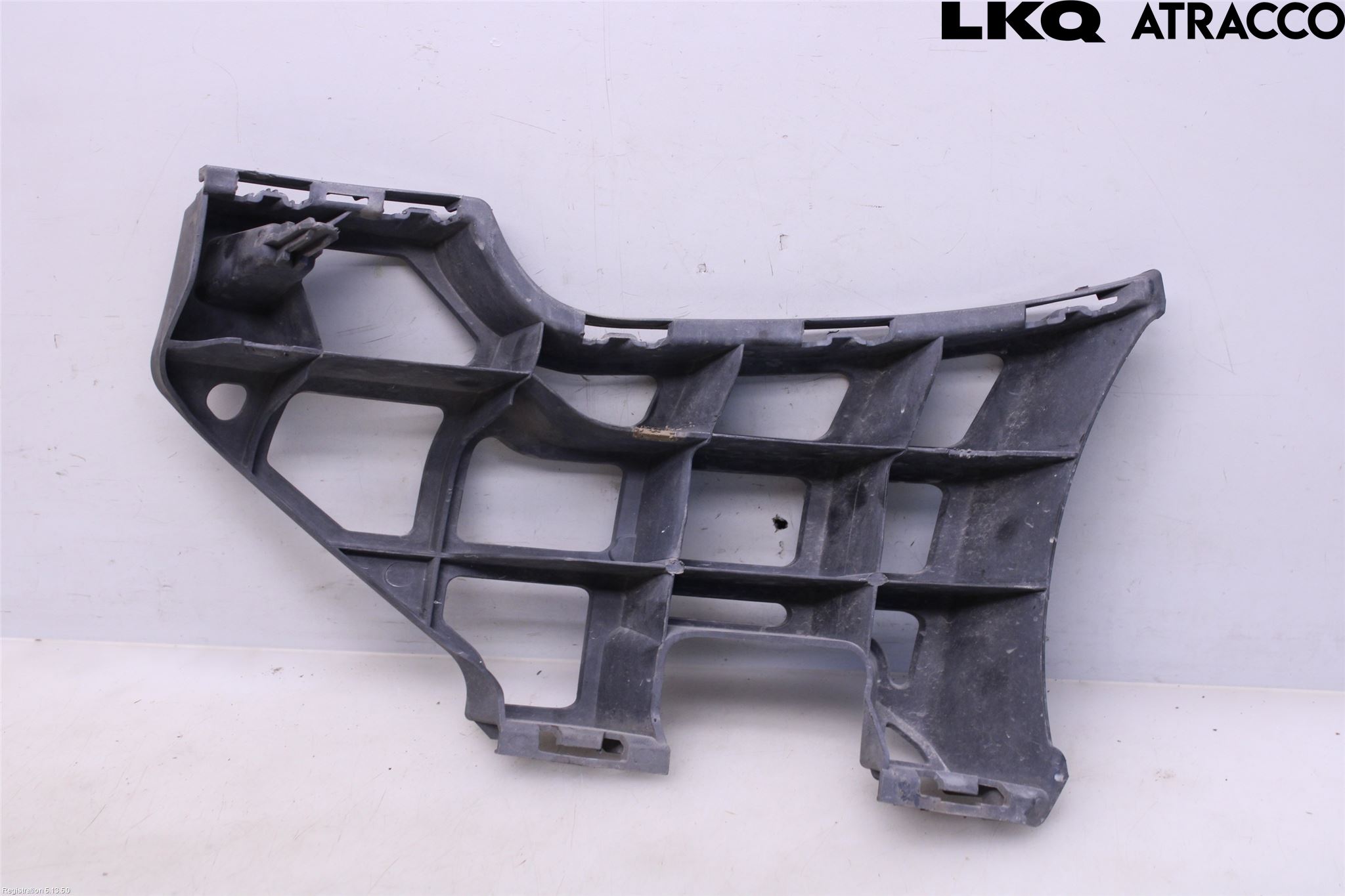 Skoda SUPERB 09-15 Stötfångarfäste Fram Hö