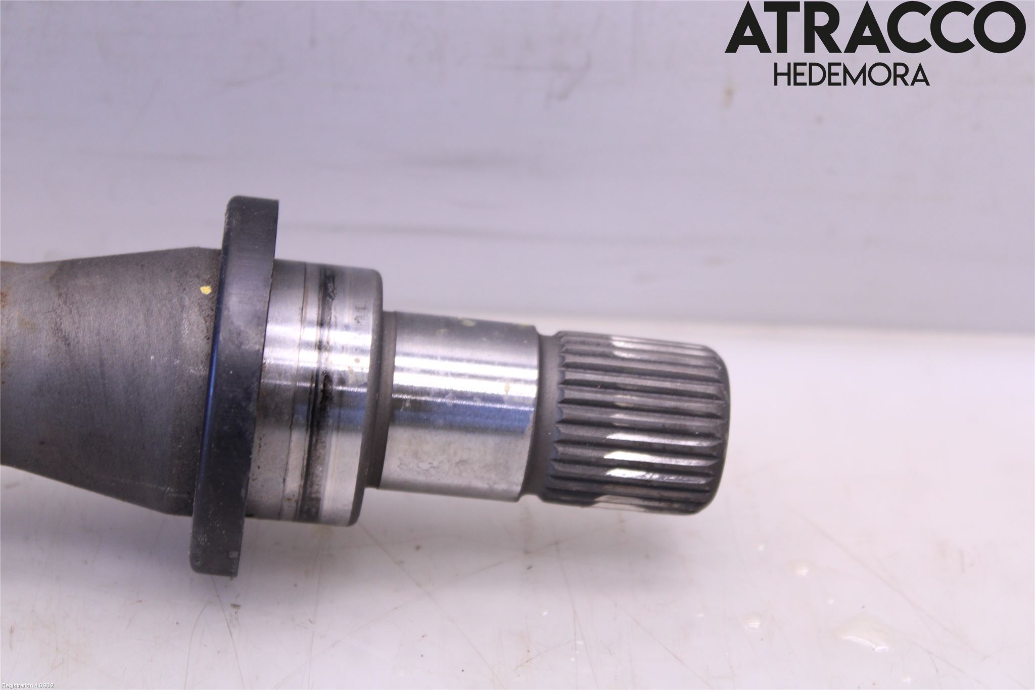 Kia SPORTAGE (QL) 16-21 Drivaxel Fram Höger