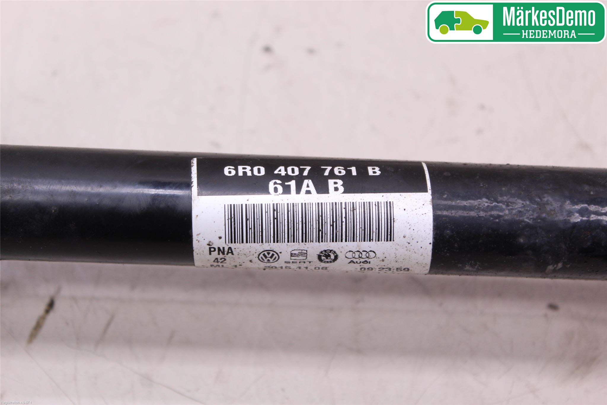 Volkswagen VW POLO 10-17 Drivaxel Fram Vänster