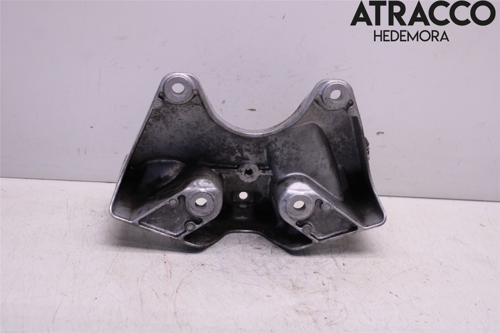 BMW 5 F10/F11/F18 09-17 Växellådsfäste