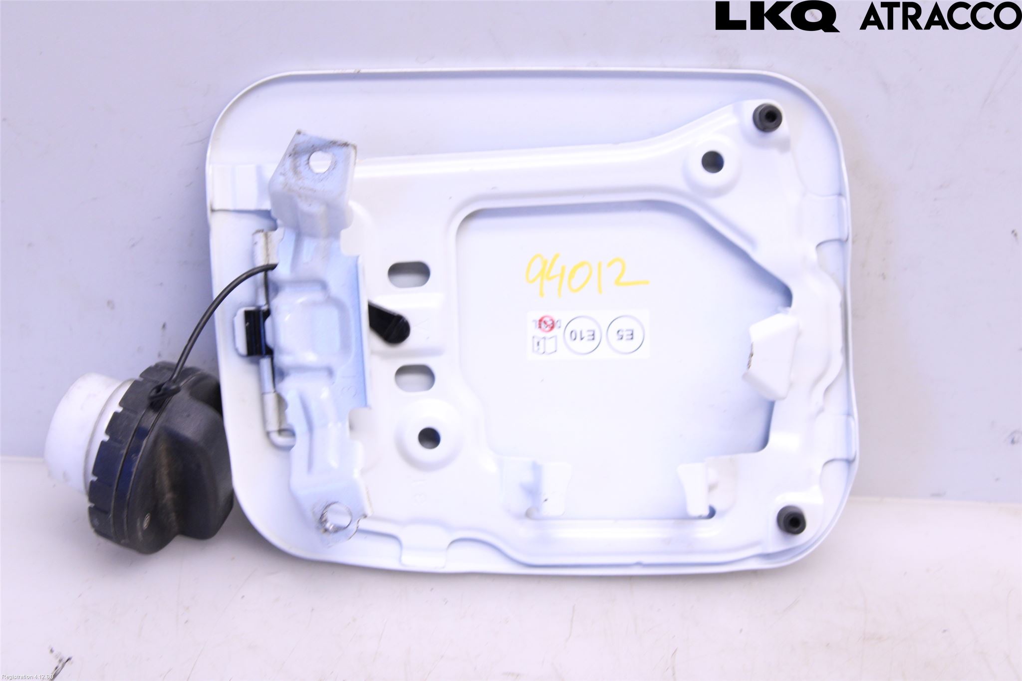 Toyota RAV4 19- Tanklucka