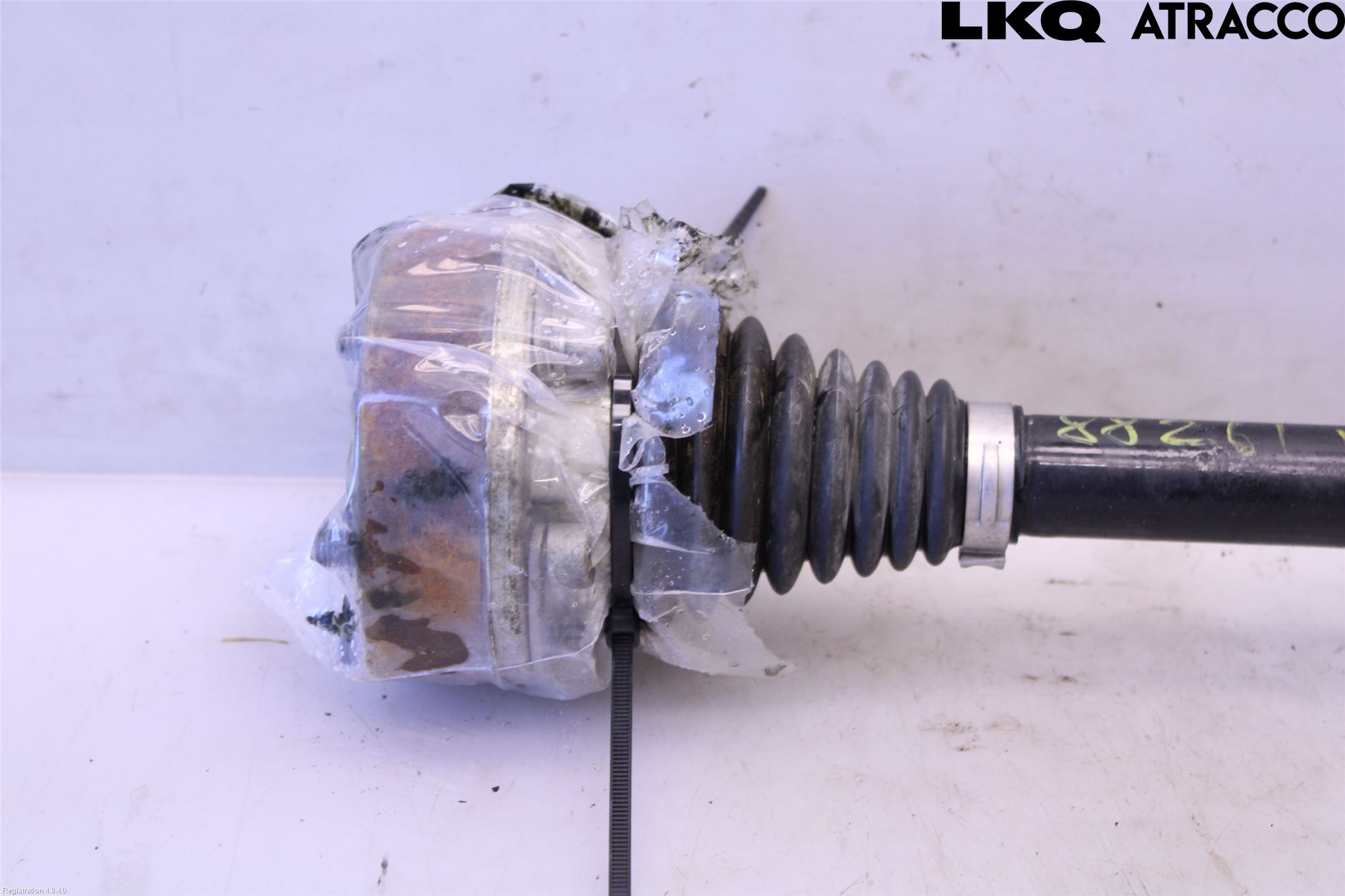 Skoda FABIA 15-21 Drivaxel Fram Vänster