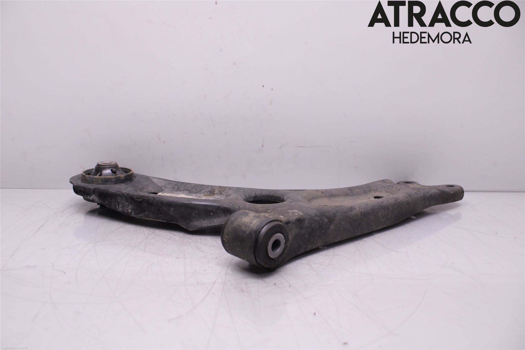 Kia CEED/CEED SW 19- Bärarm Fram Undre Vä