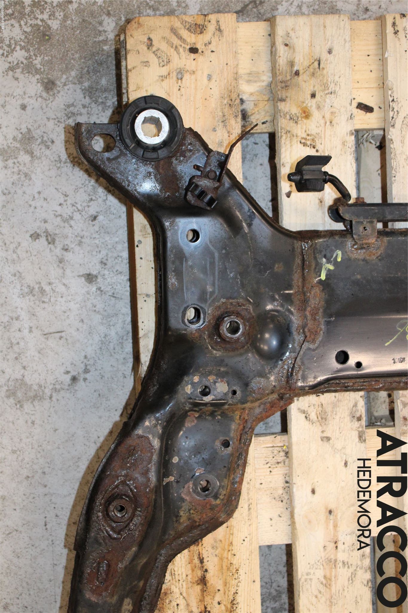 Volvo V70 08-13 Framvagnsbalk