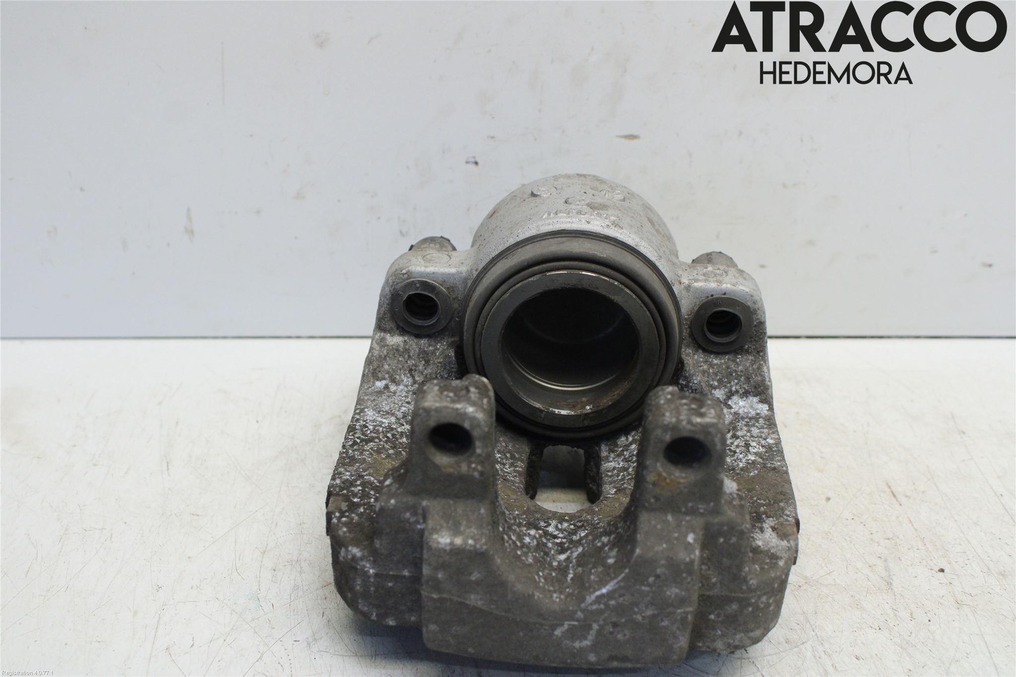 BMW 5 F10/F11/F18 09-17 Bromsok Fram Höger