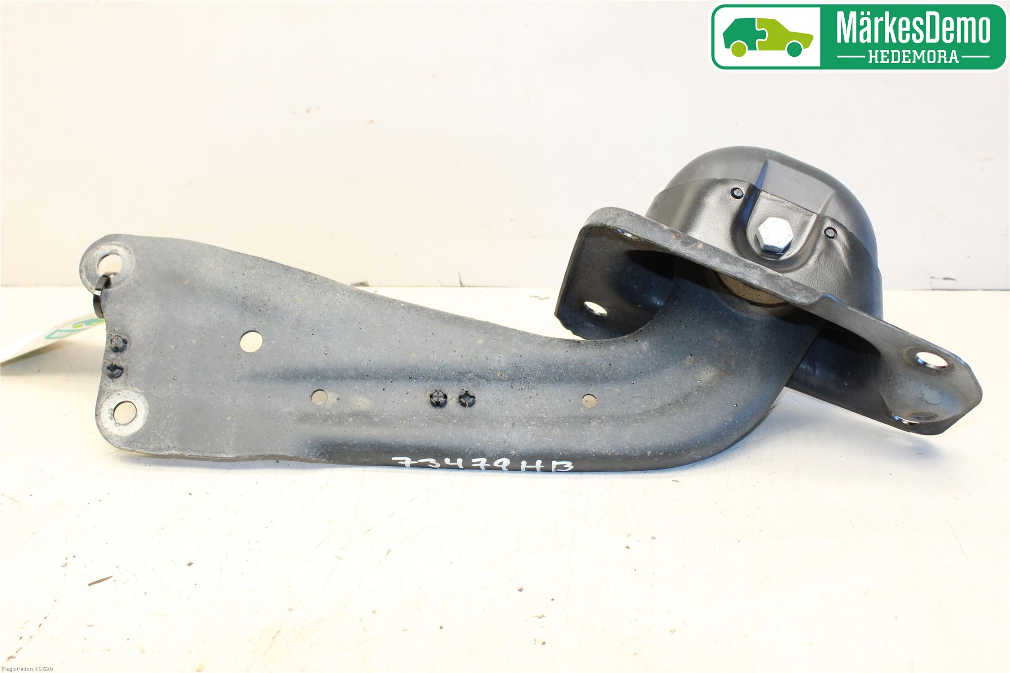Volkswagen VW PASSAT 15-19 Bärarm Bak Höger