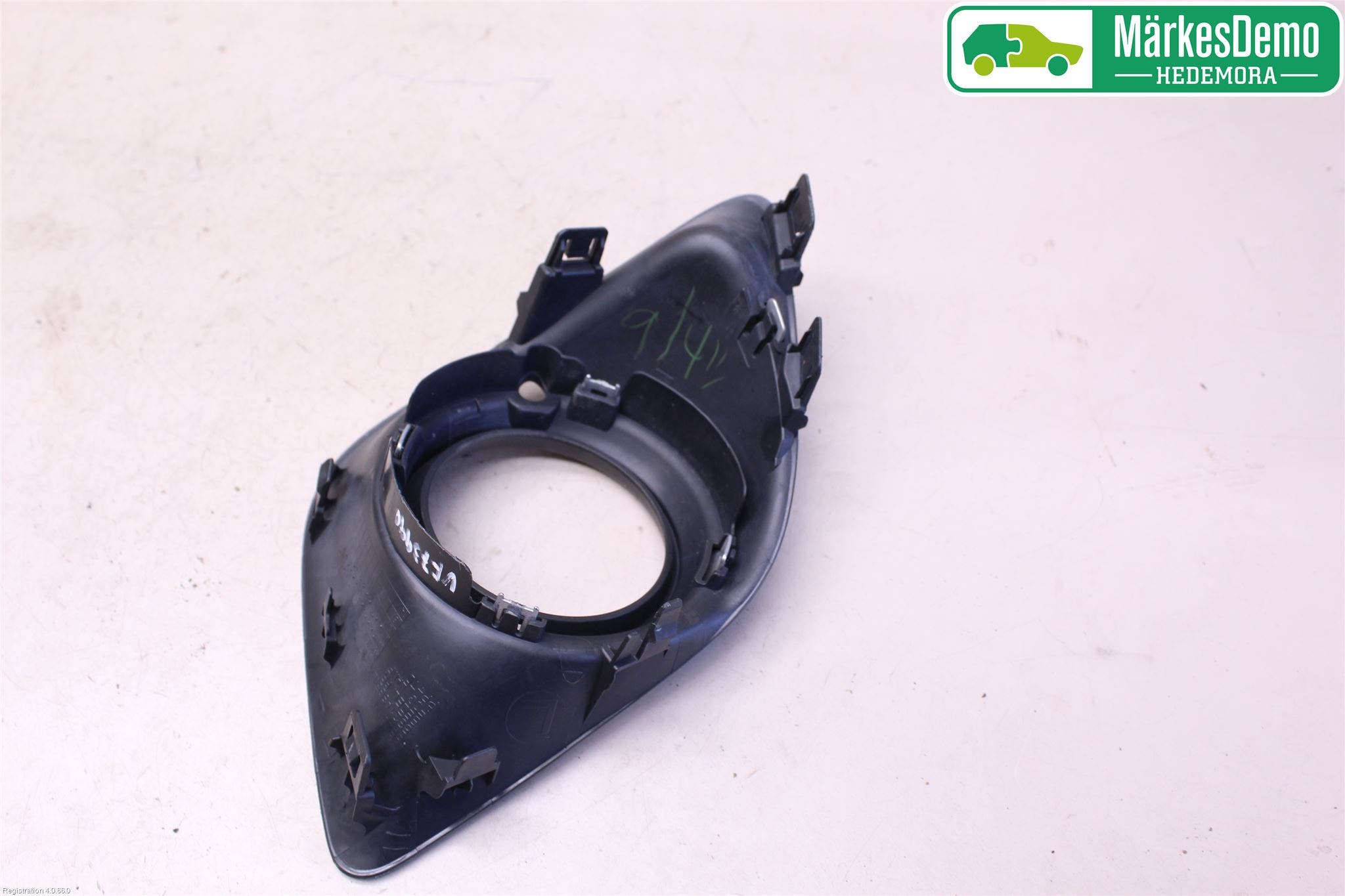 Mitsubishi ASX 10-22 Dimljussarg Fram