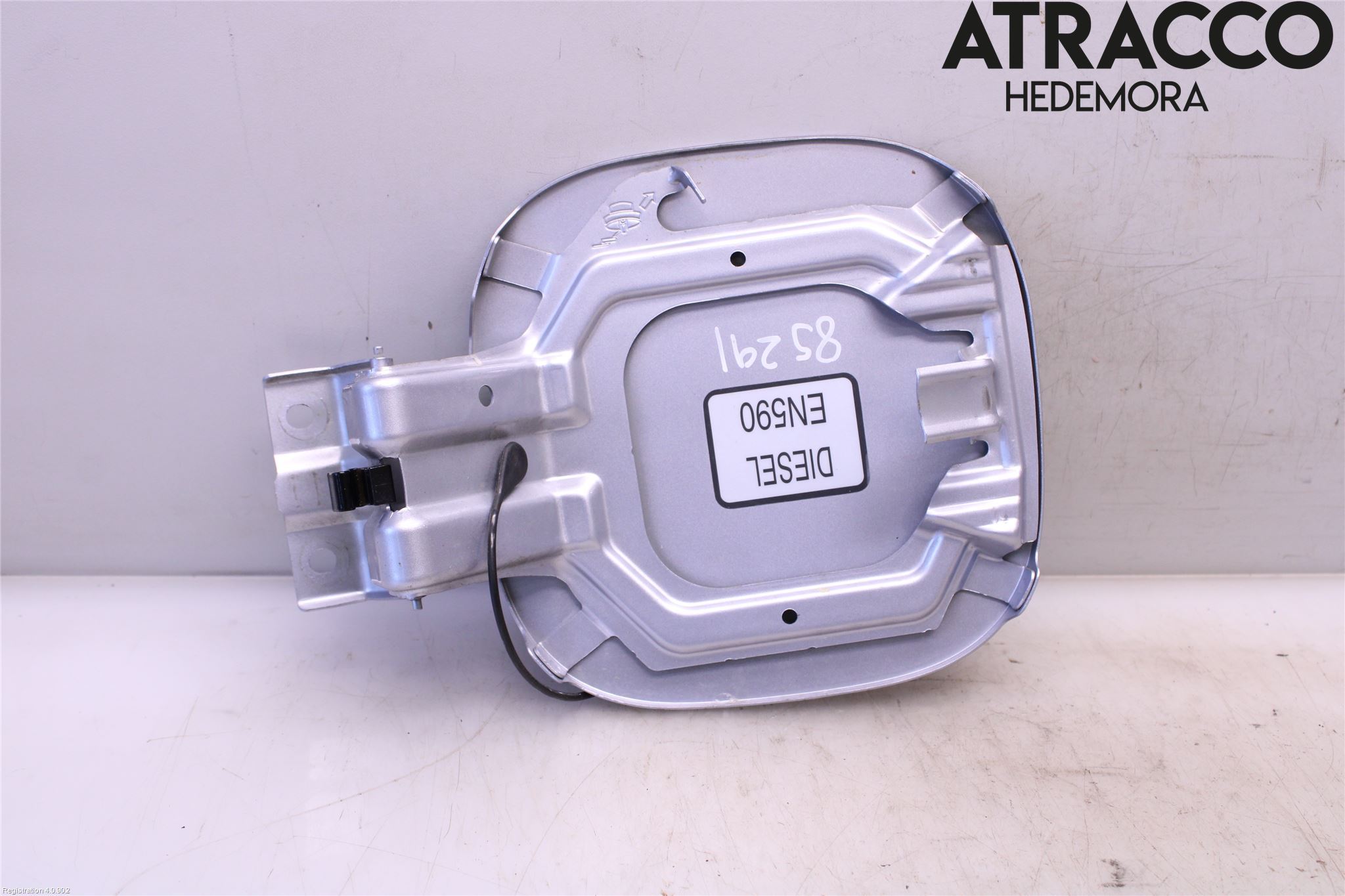 Mitsubishi OUTLANDER 13-21 Tanklucka