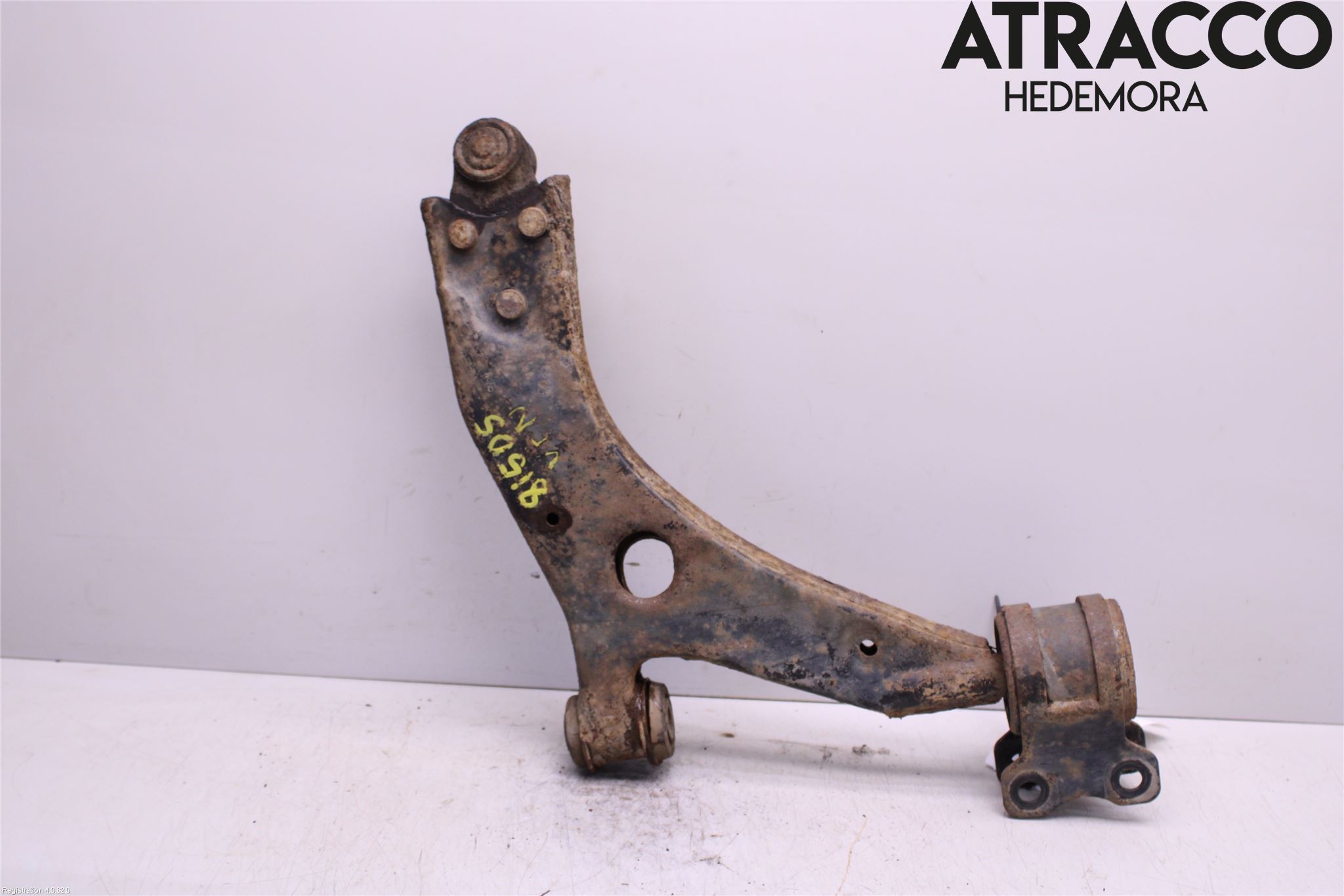 Volvo S40 04-07 Bärarm Fram Undre Vä