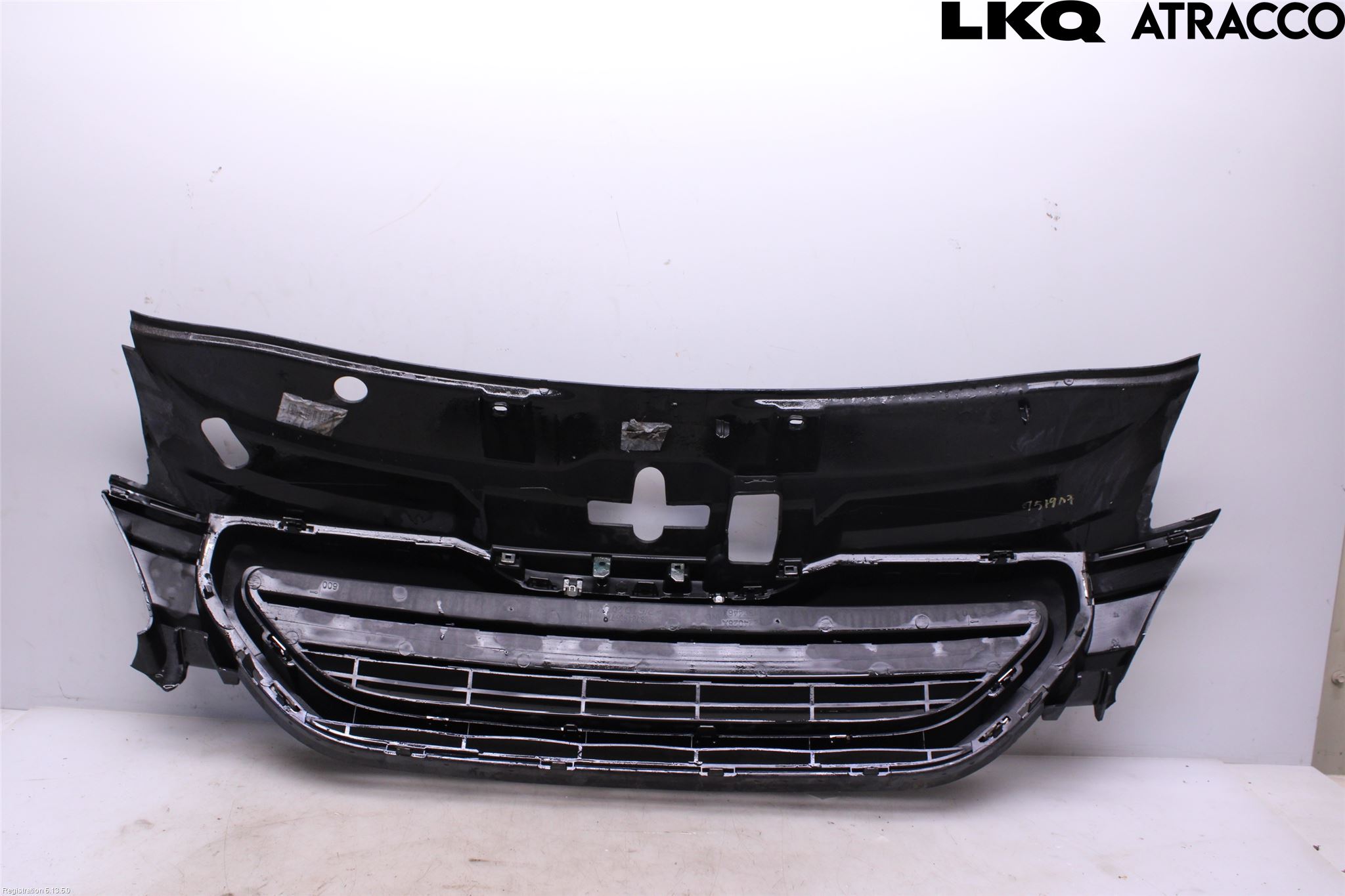 Peugeot 2008 13-20 Grill Komp