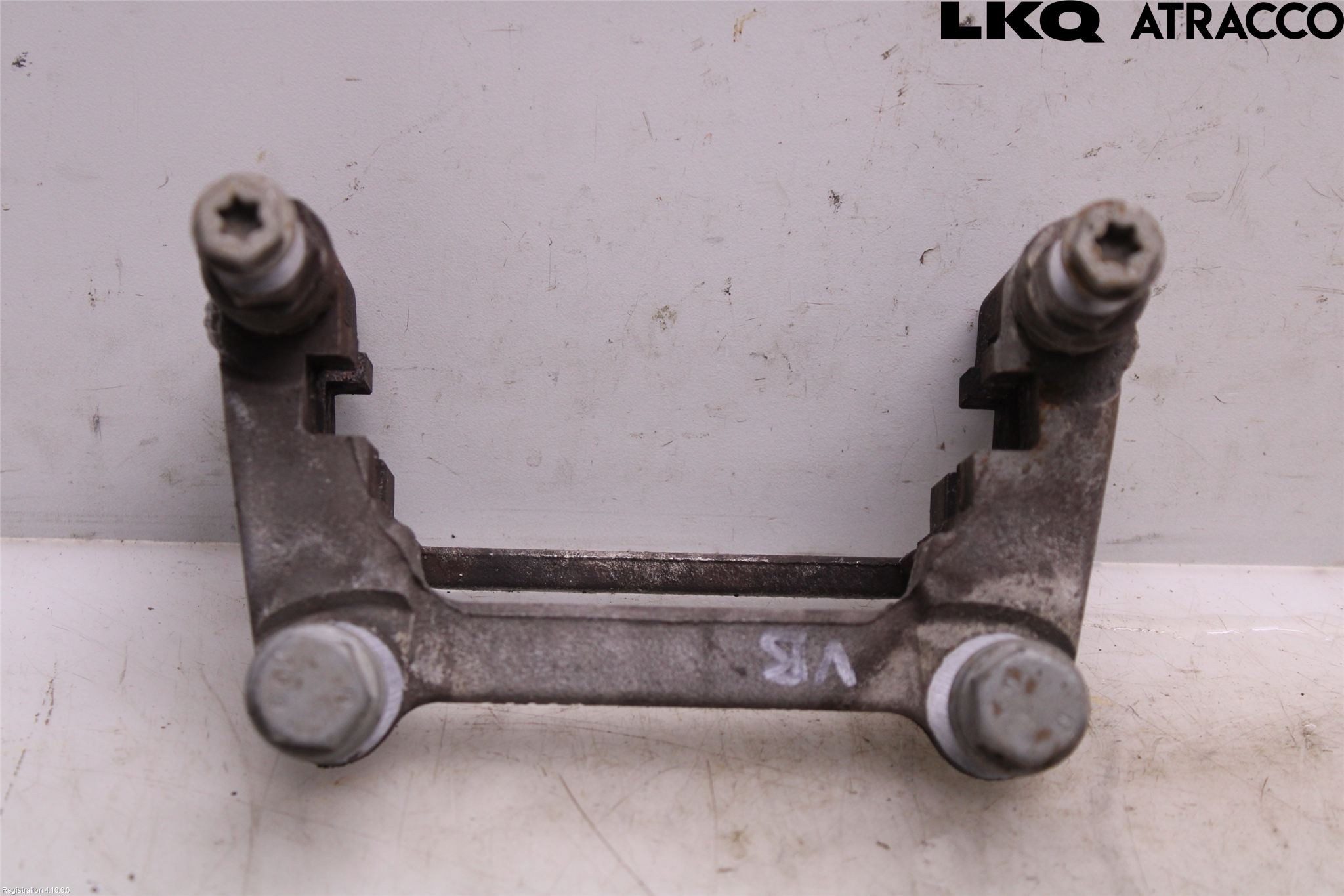 Audi A4/S4 B9 20- Bromsokshållare