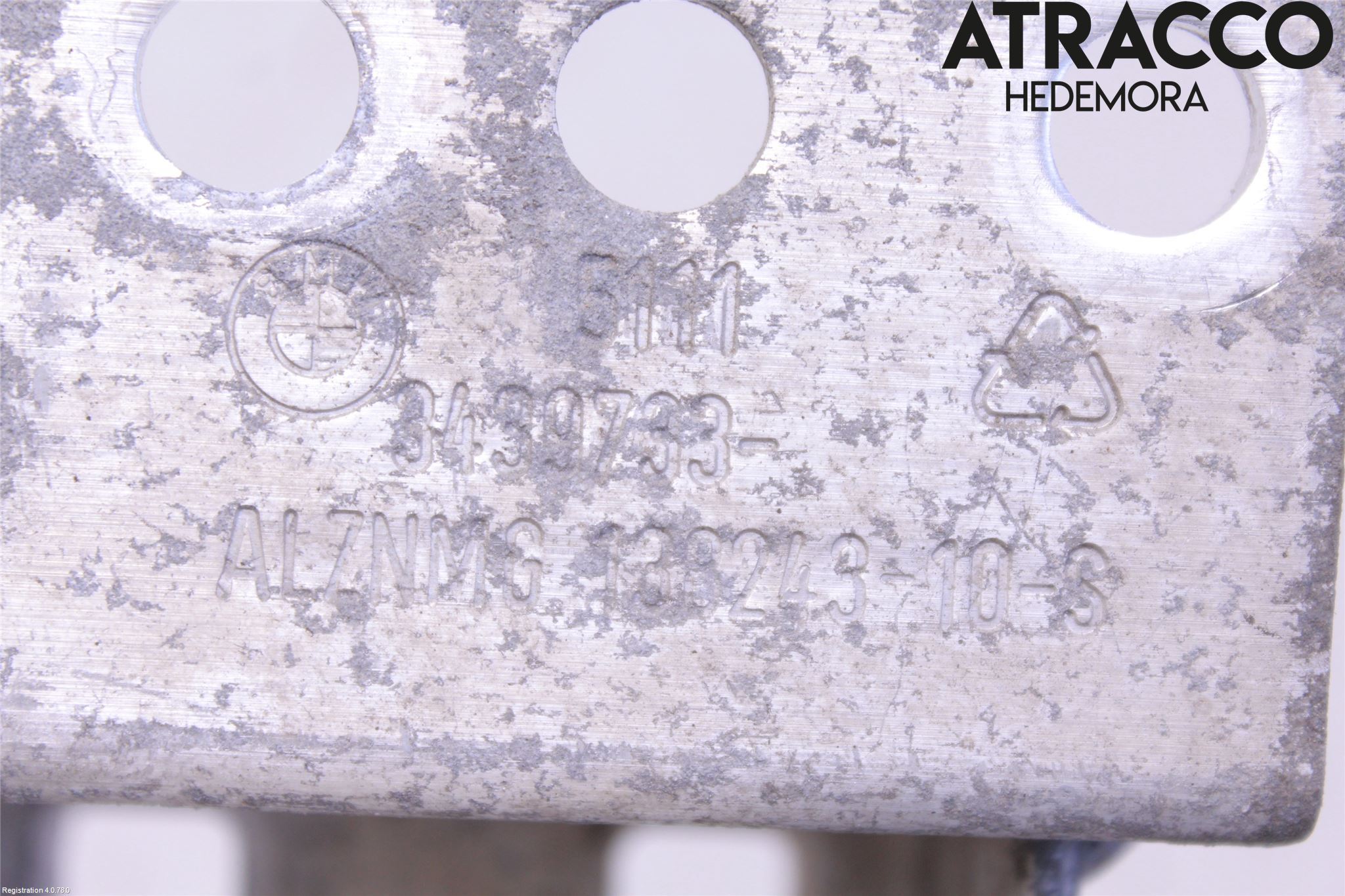 BMW X3 E83     03-10 Stötfångarbärjärn Fram