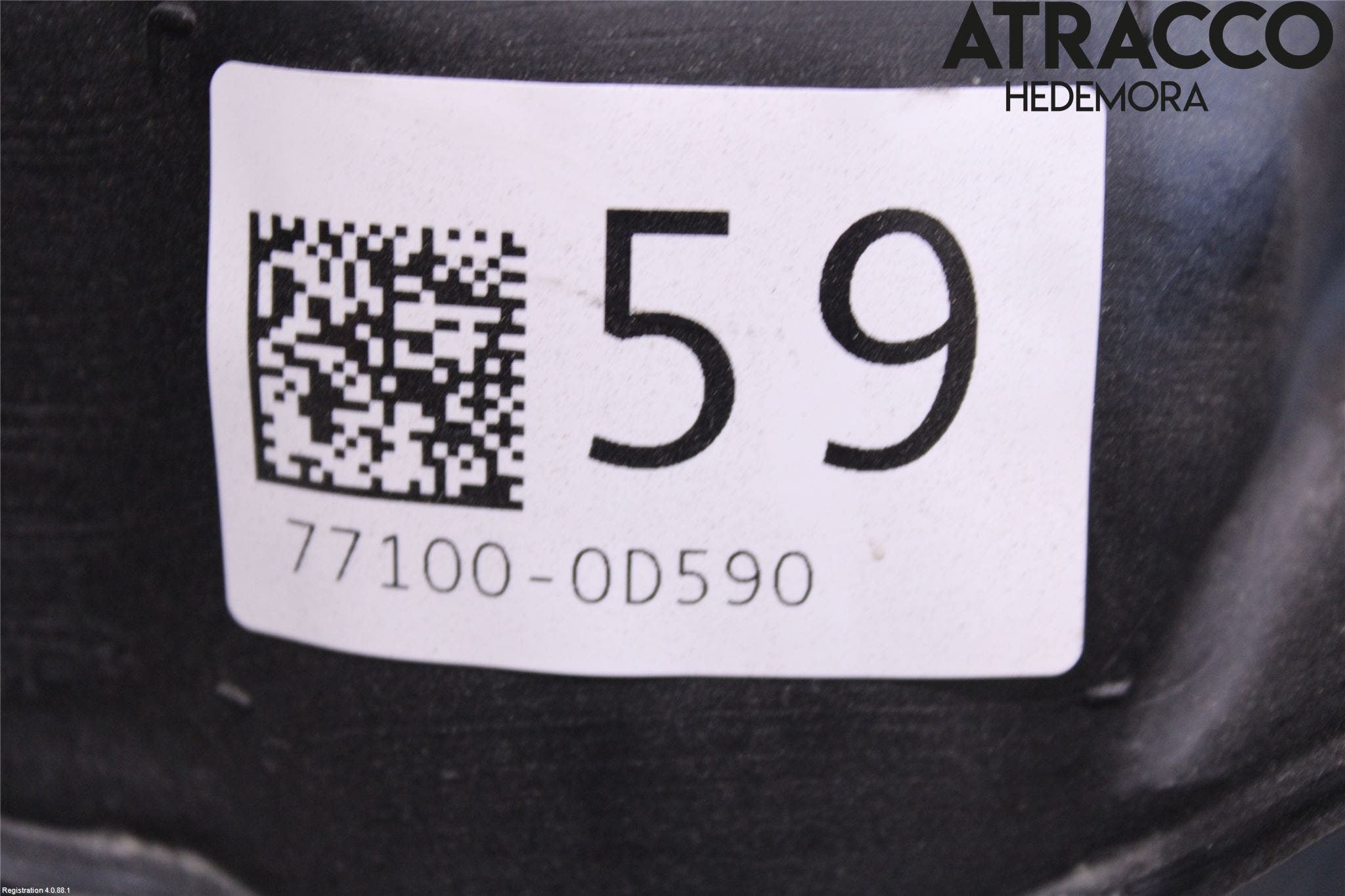 Toyota YARIS CROSS XP21 21- Bränsletank