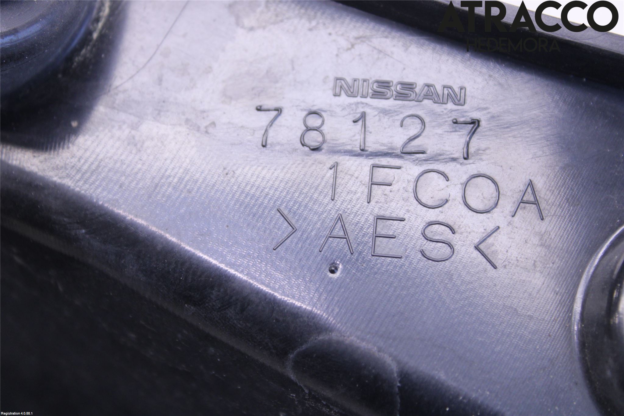 Nissan ÖVRIGT/DIREKTIMP. Stötfångardel Bak Vä