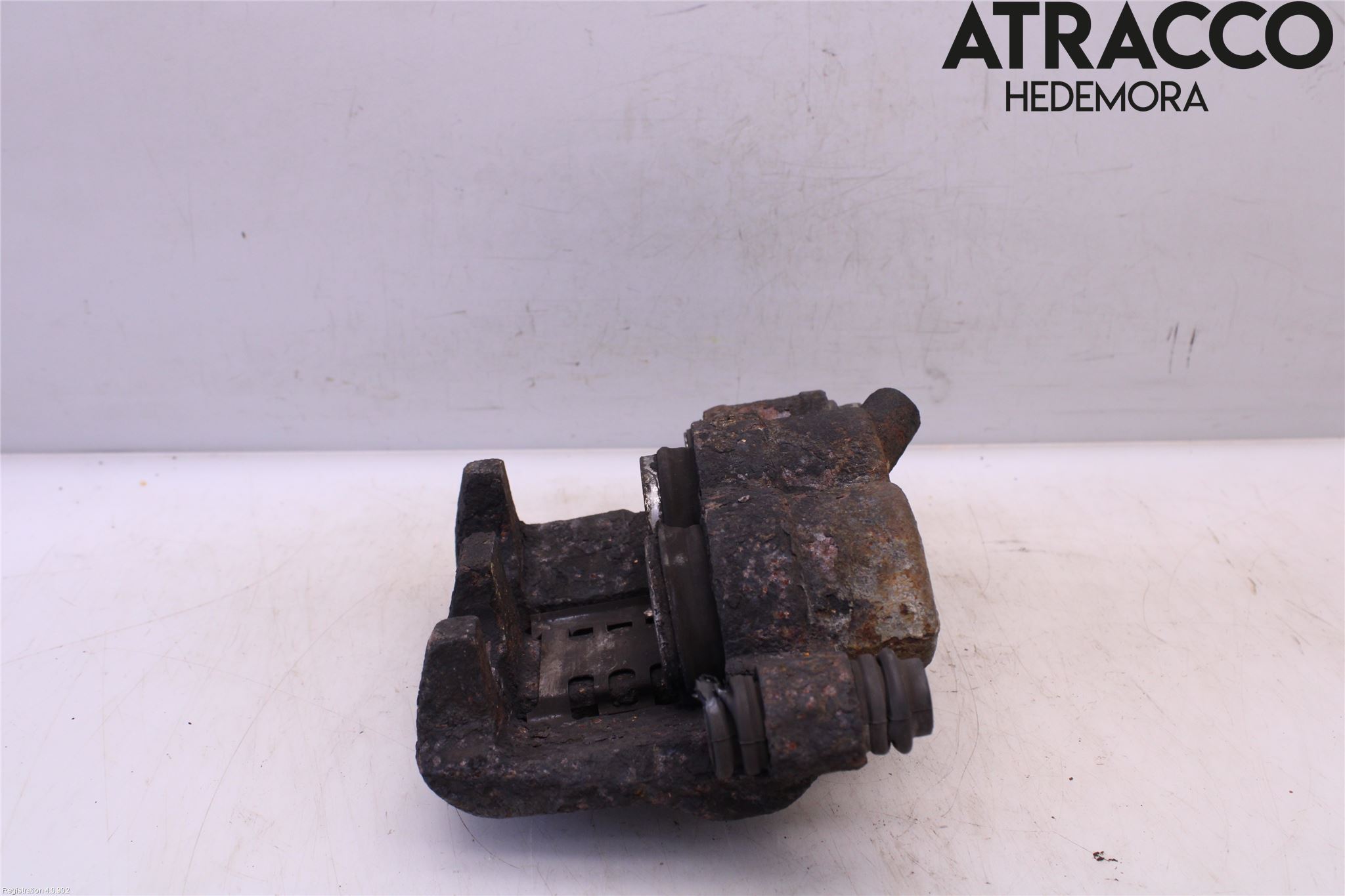 Nissan INTERSTAR 02-11 Bromsok Fram Vänster