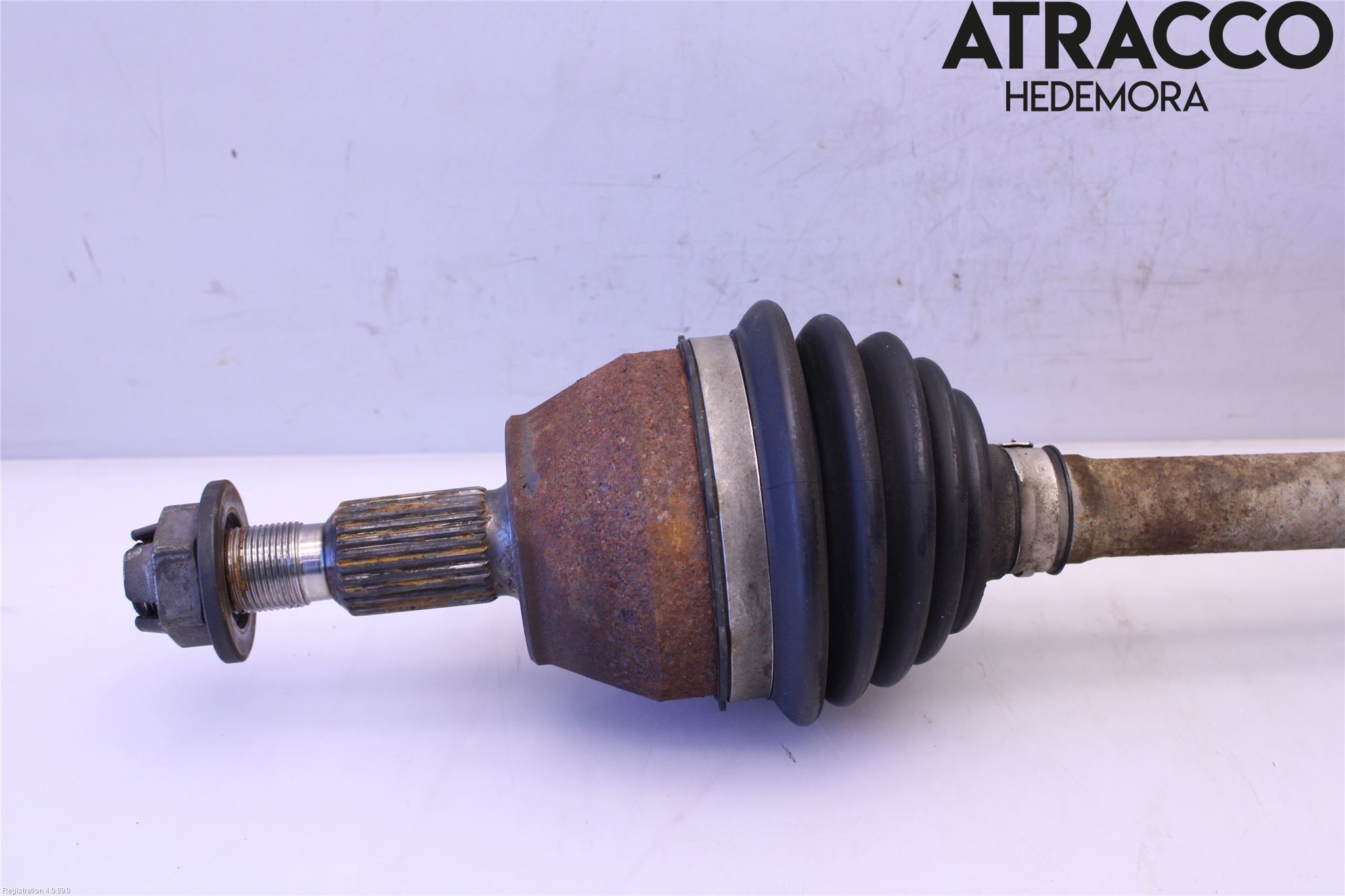 Ford FOCUS 15-18 Drivaxel Fram Vänster