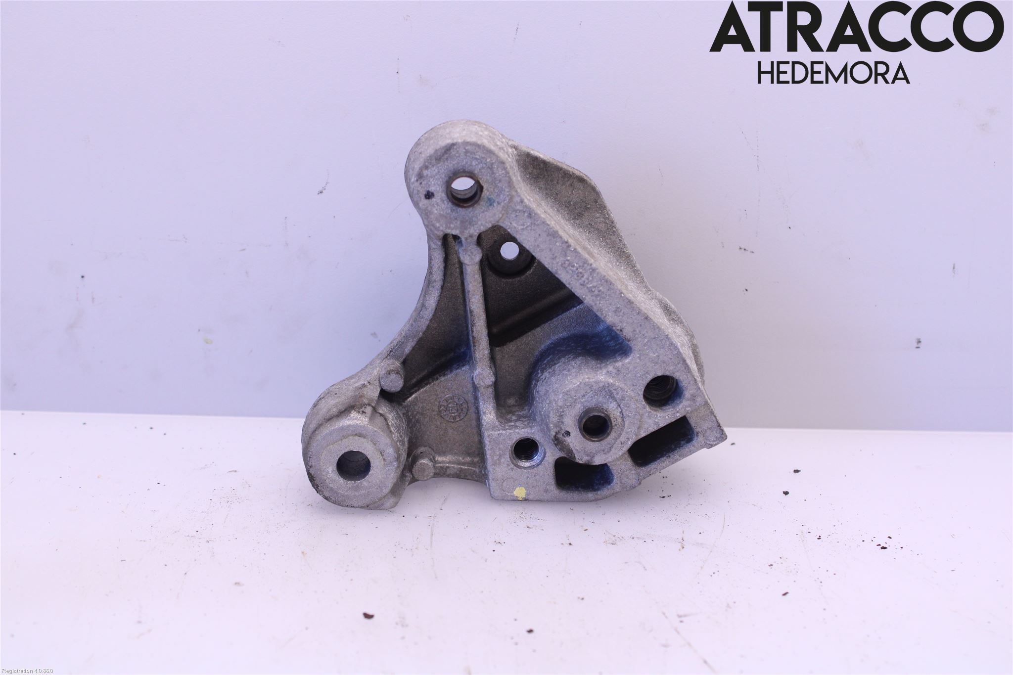 Peugeot 208 12-15 Växellådsfäste