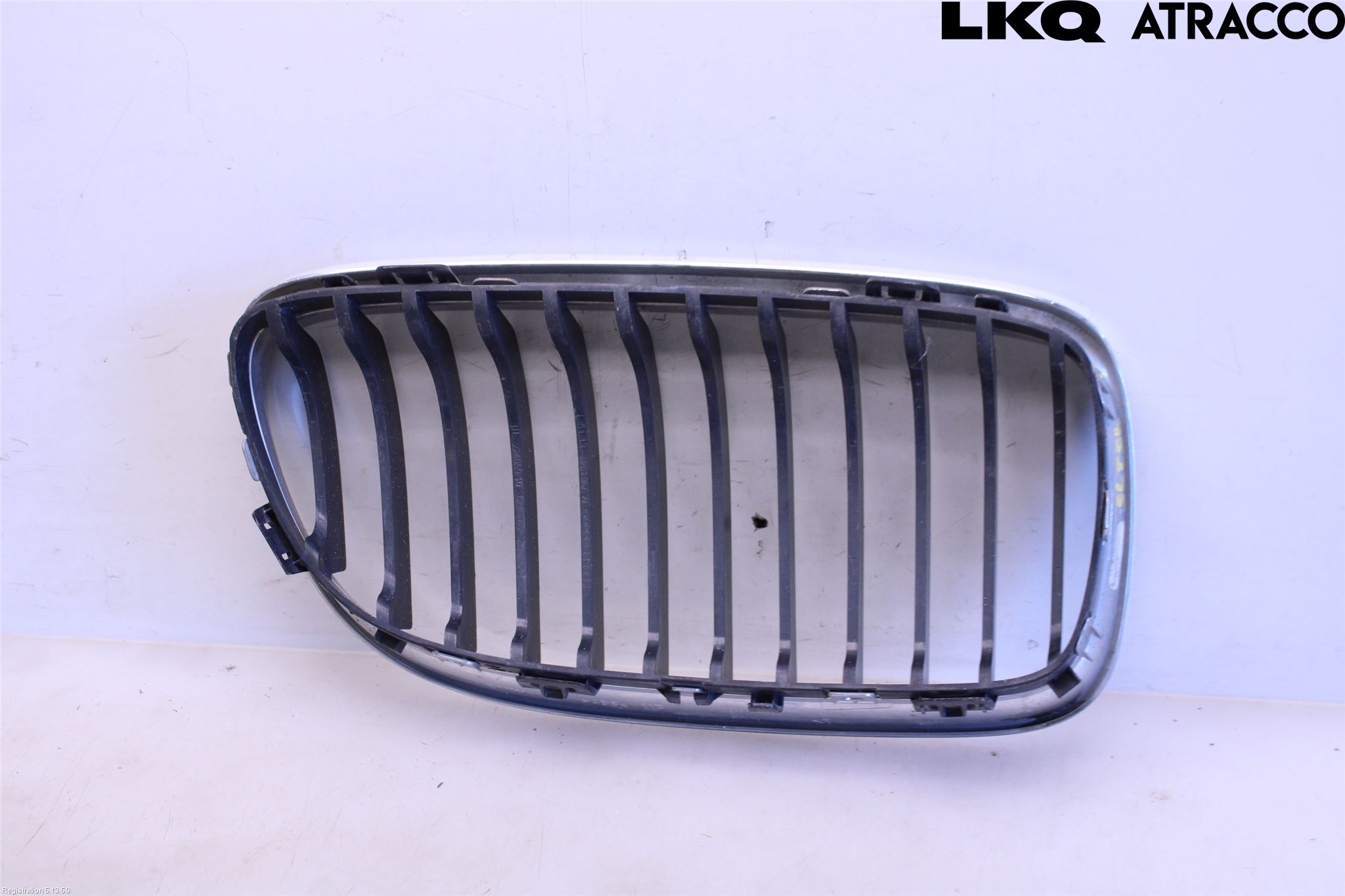 BMW 3 E90/91 SED/TOU 05-12 Grilldel Vänster
