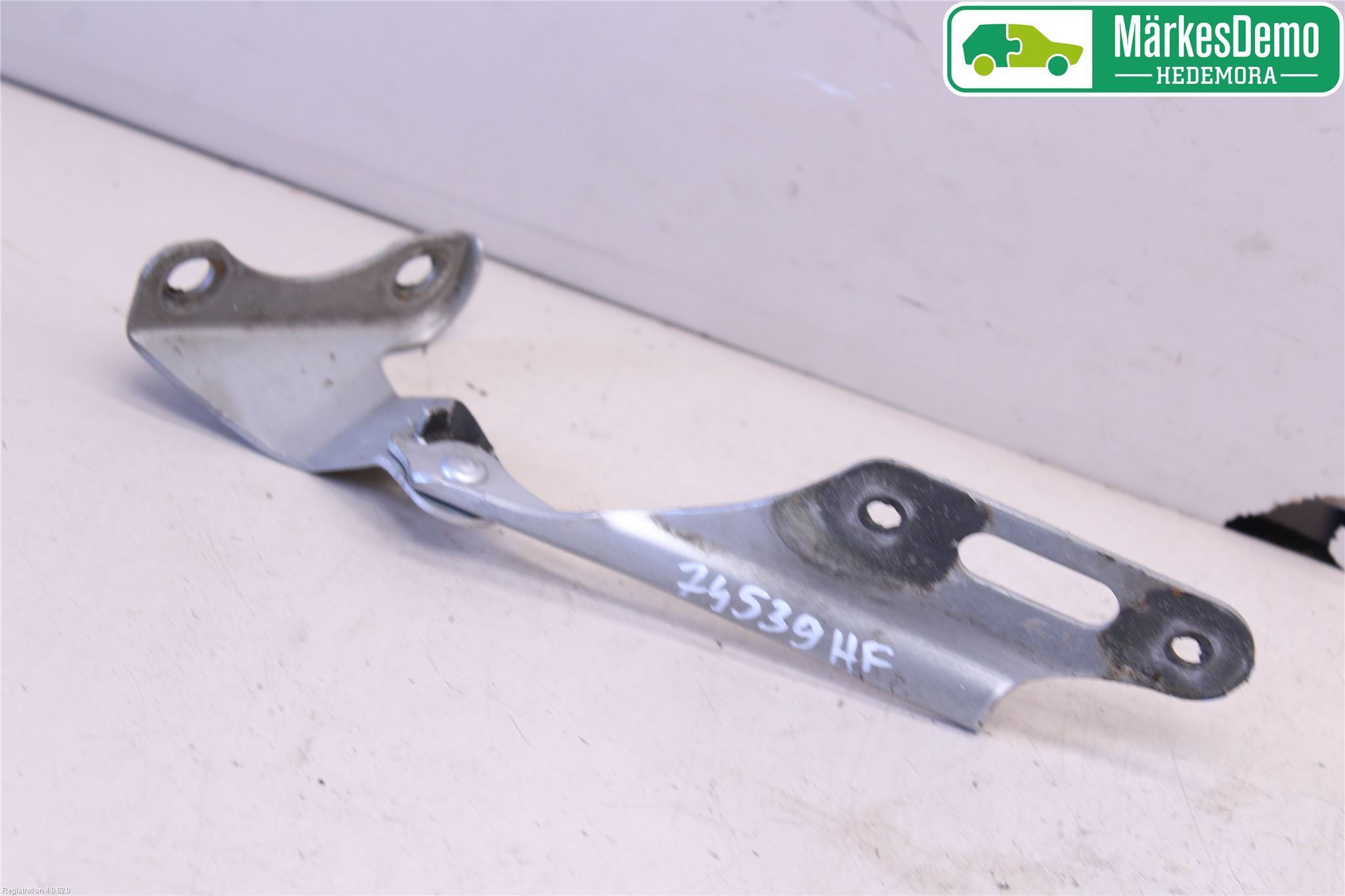 Honda CR-V 02-06 Huvgångjärn