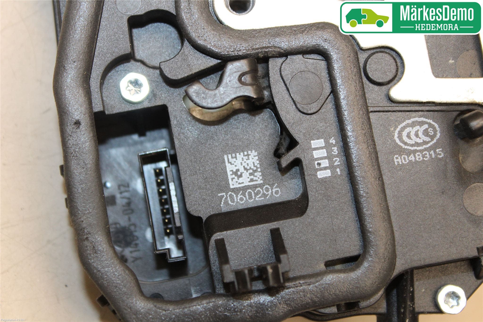 BMW X1 E84 10-15 Låskista-Dörrlås