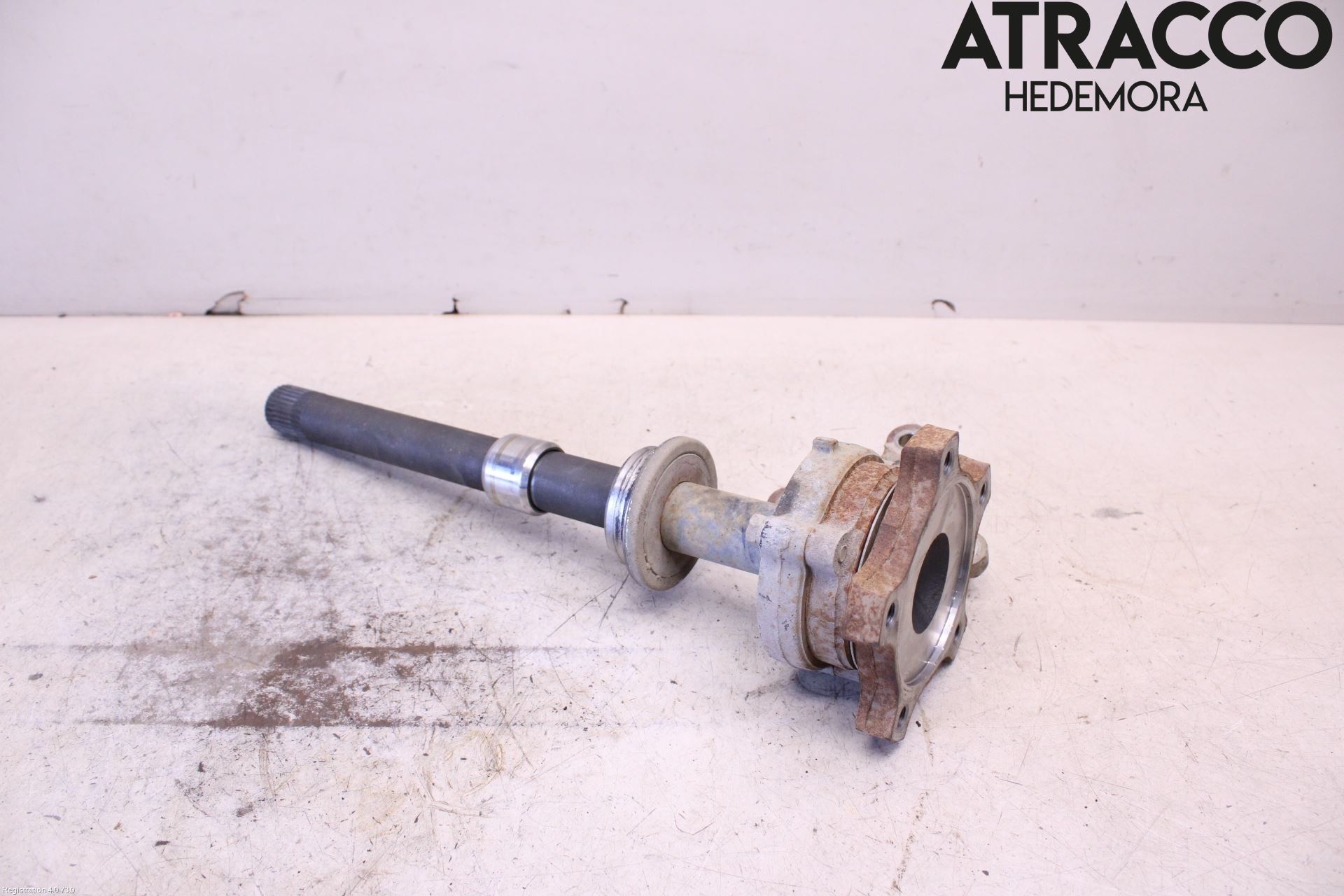 Nissan X-TRAIL     01-07 Drivaxel Fram Höger