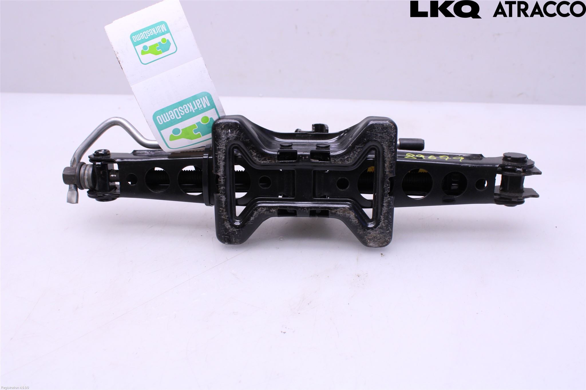 Ford FOCUS     04-07 Domkraft
