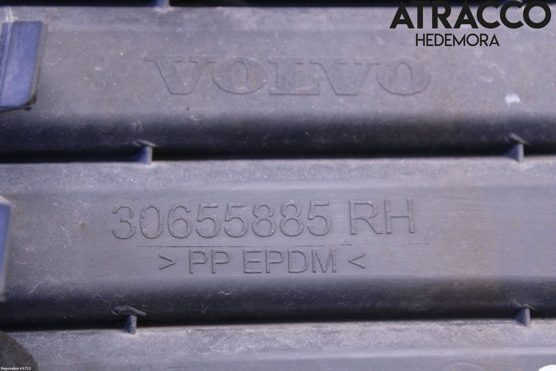 Volvo V50 04-07 Dimljussarg Fram