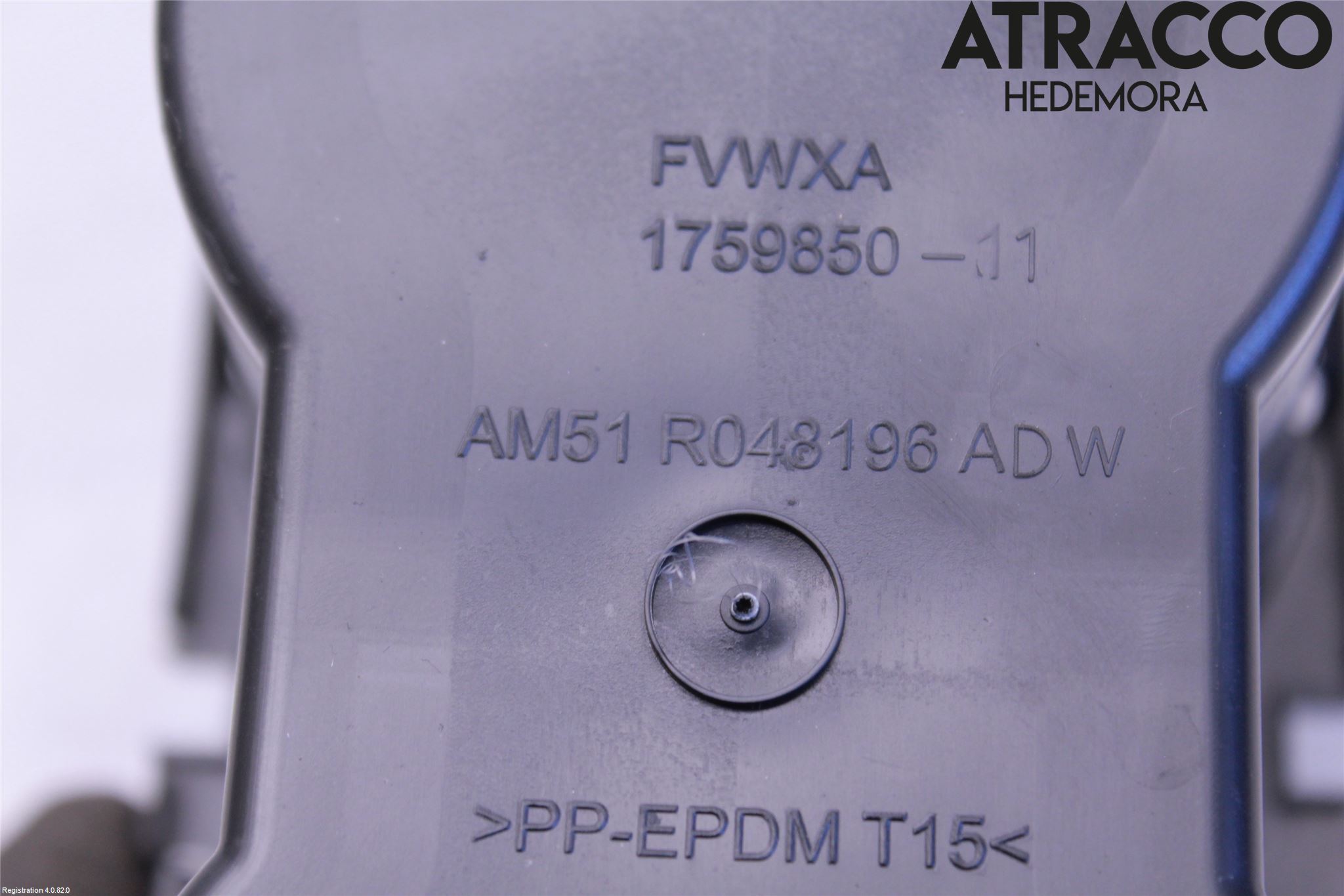 Ford KUGA 13-16 Mugghållare