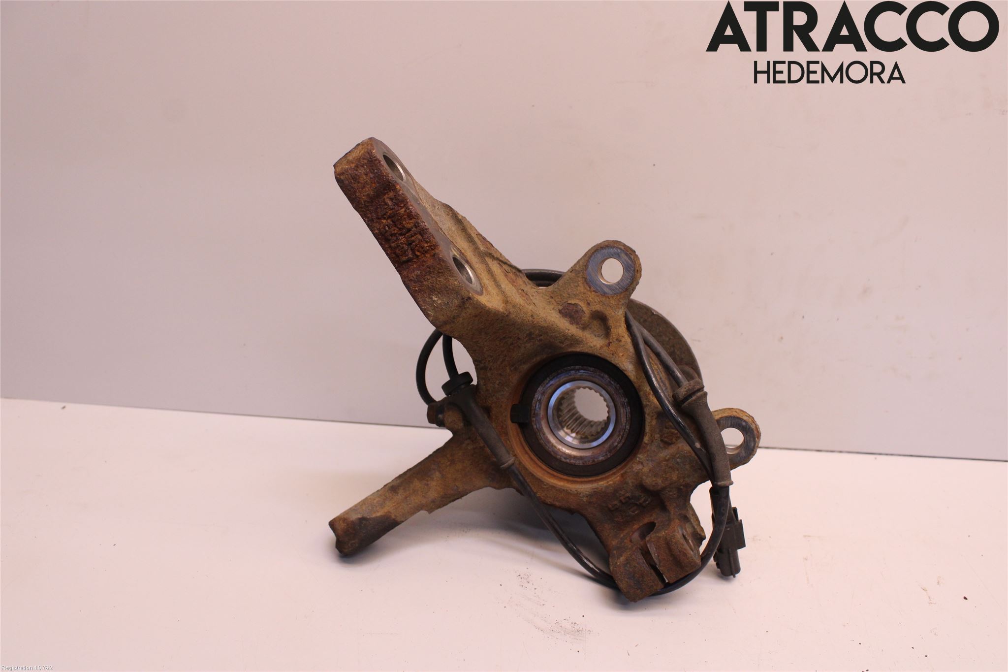 Nissan NOTE E12 14-20 Styrspindel Lagerhus Vä