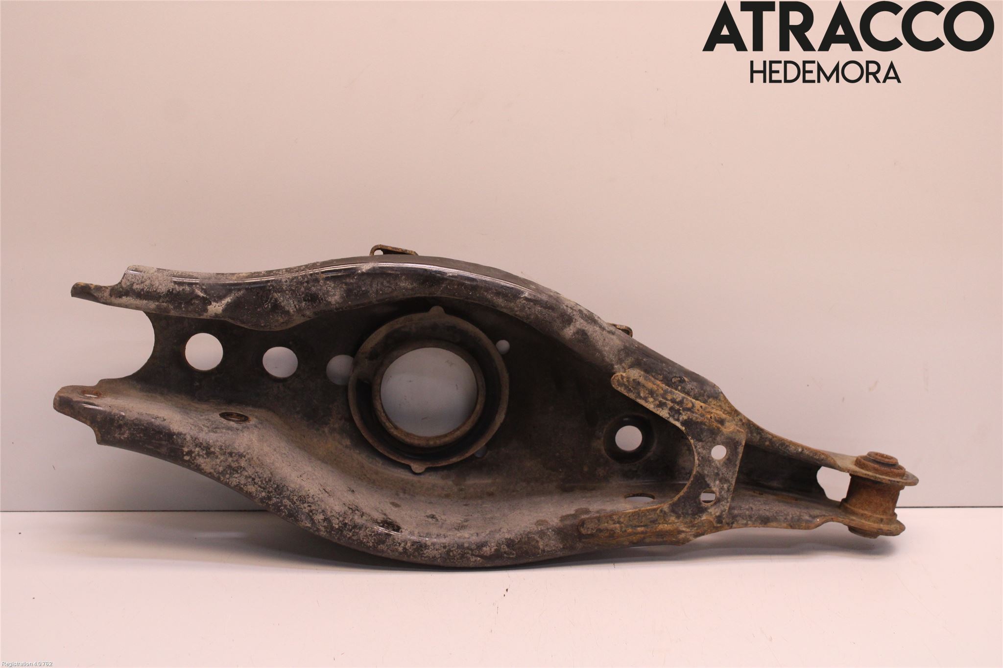 Toyota AURIS 13-19 Bärarm Bak Vänster